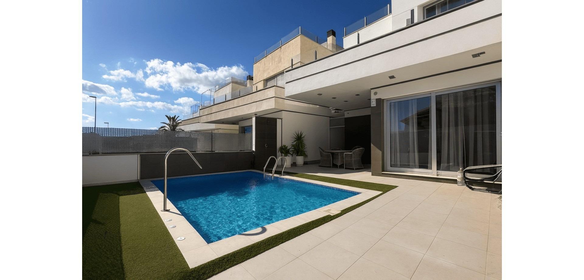 Bedrooms: 3, Bathrooms: 3, Villa in Orihuela Costa, Alicante, Spain