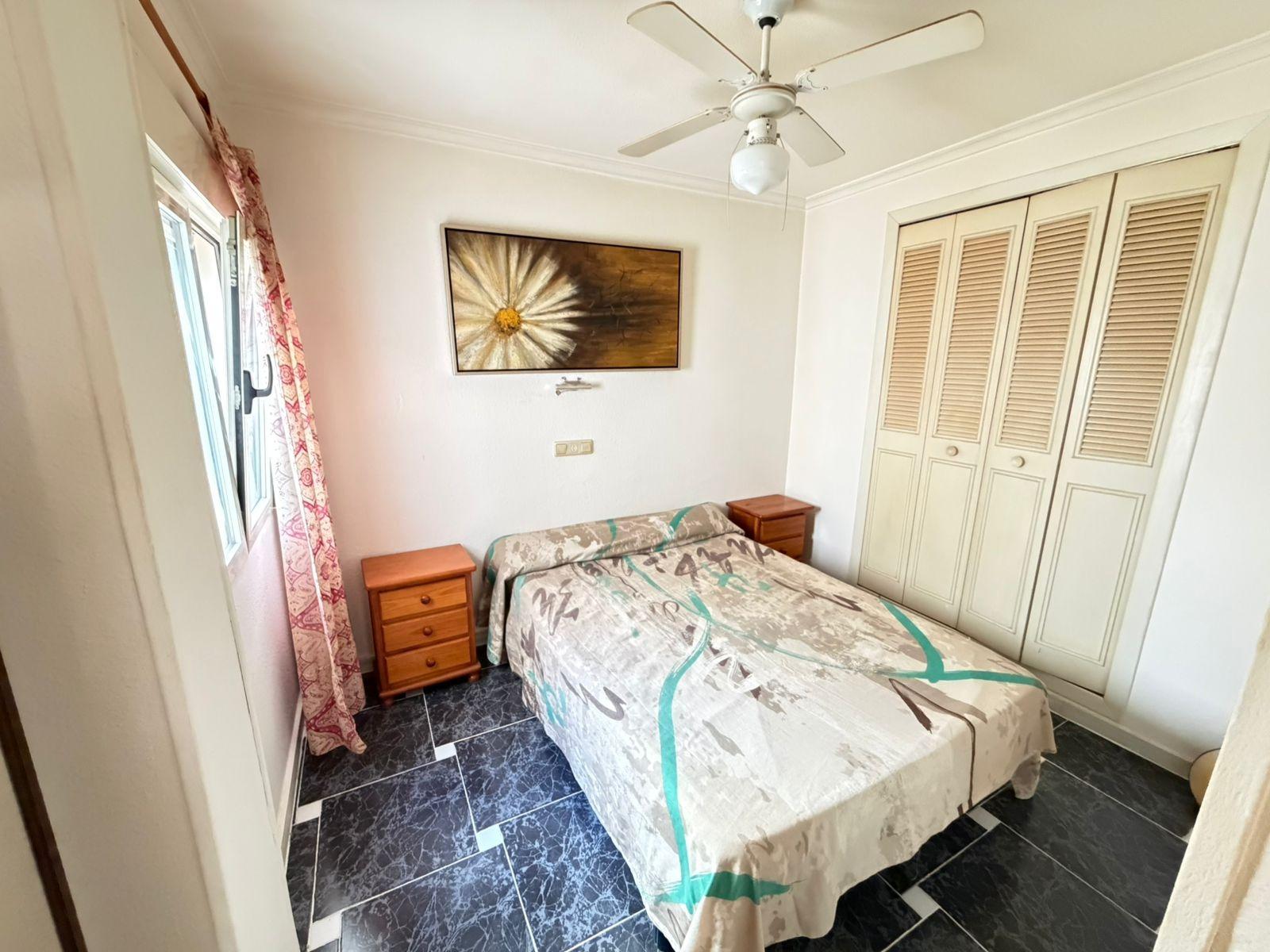 Cosy flat with solarium, swimming pool and garden in La Mata Located on the third floor of a buildin