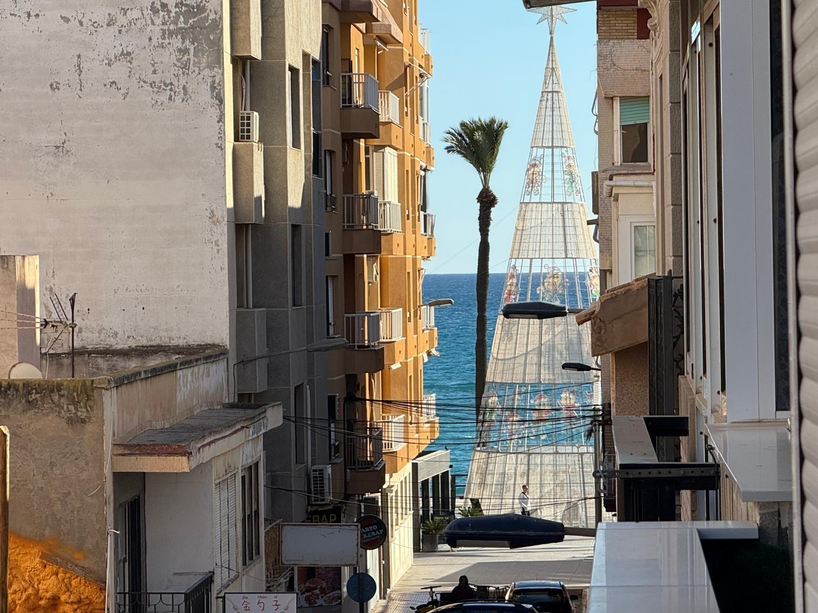 Kitchen in apartment for sale in Torrevieja