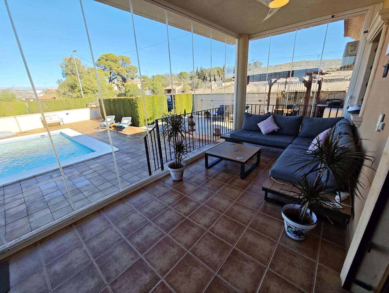 Exterior view in villa for sale in Canada del Trigo