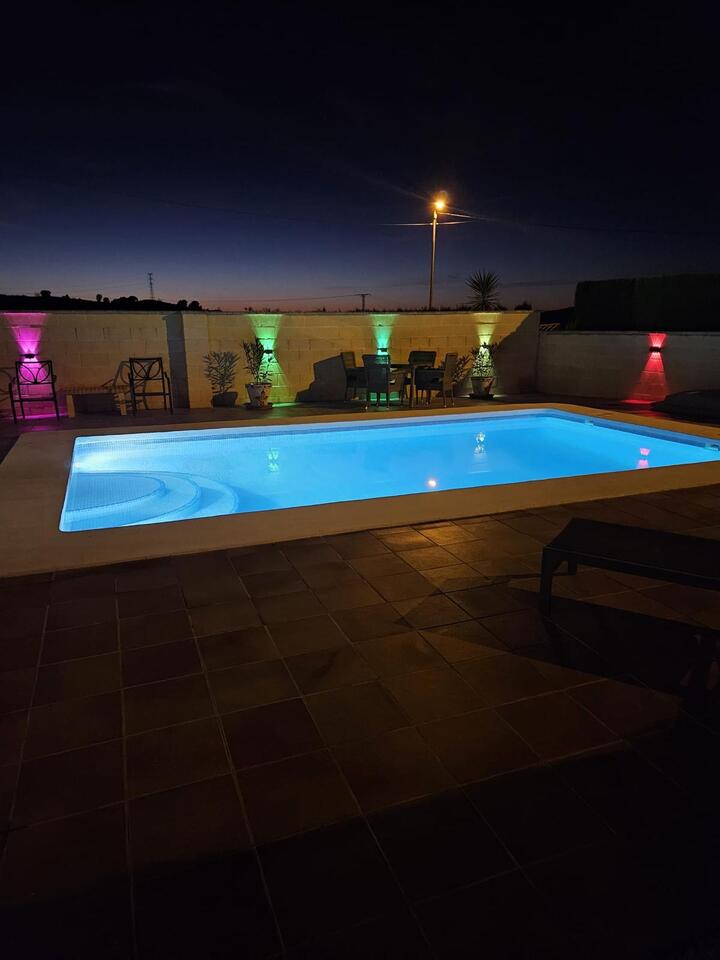 Pool area in villa for sale in Canada del Trigo