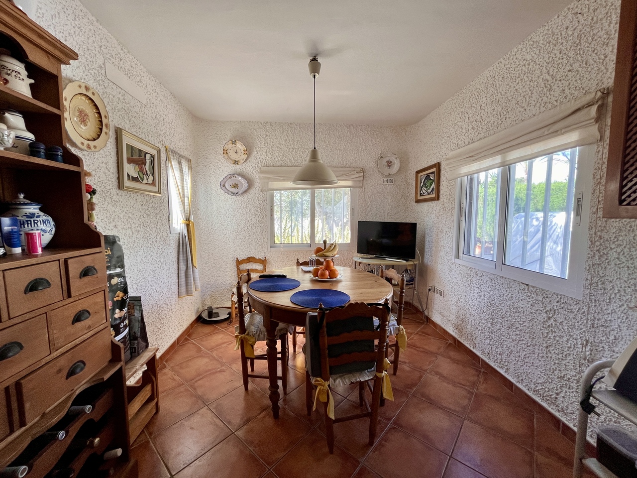 Master bedroom in villa for sale in Cabo Roig