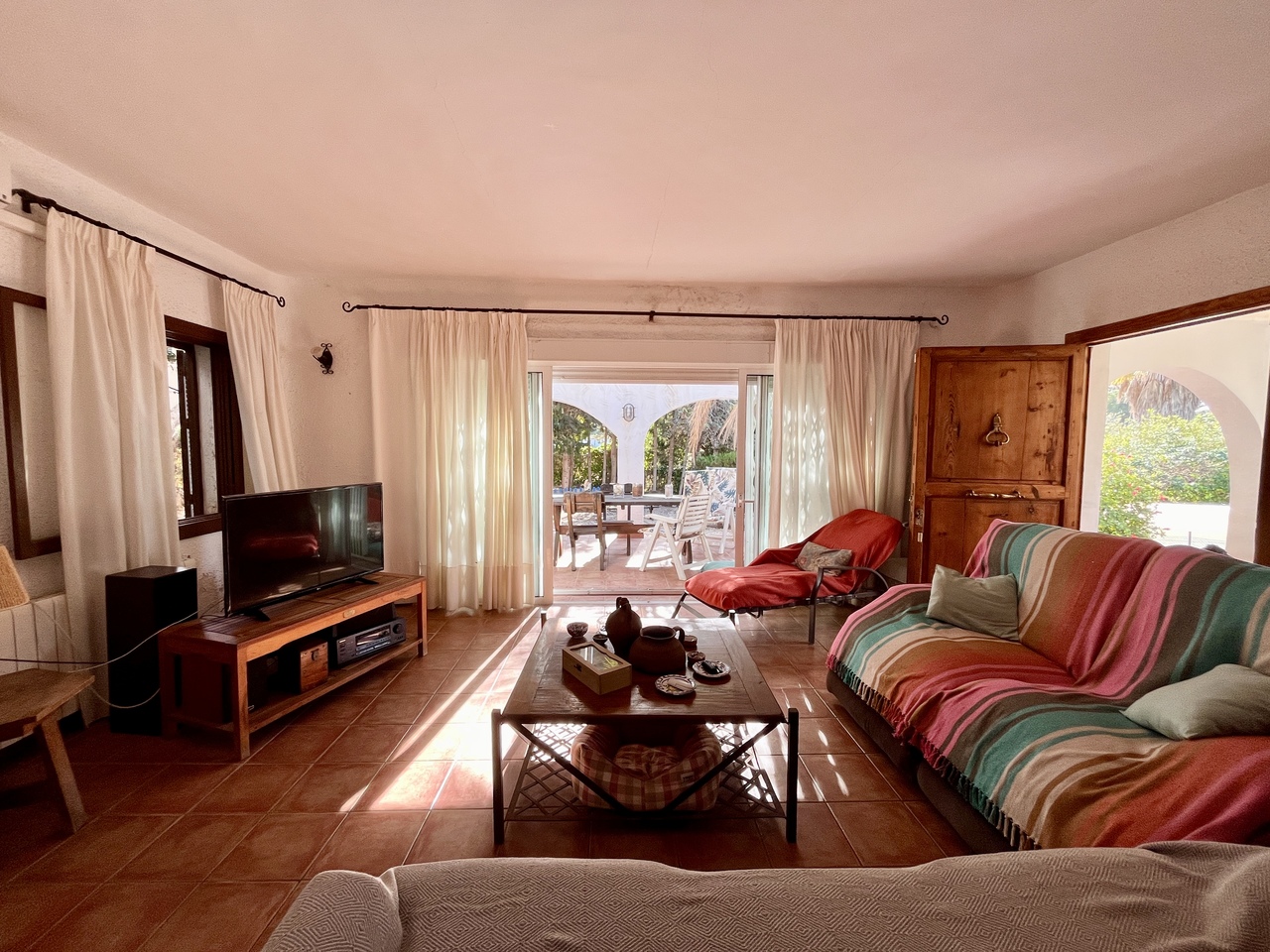 Pool area in villa for sale in Cabo Roig
