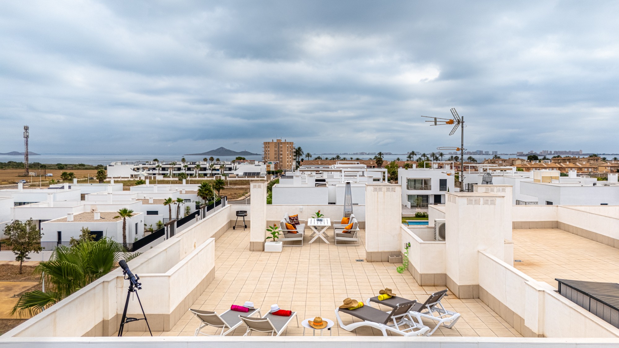 Pool area in apartment for sale in Mar de Cristal