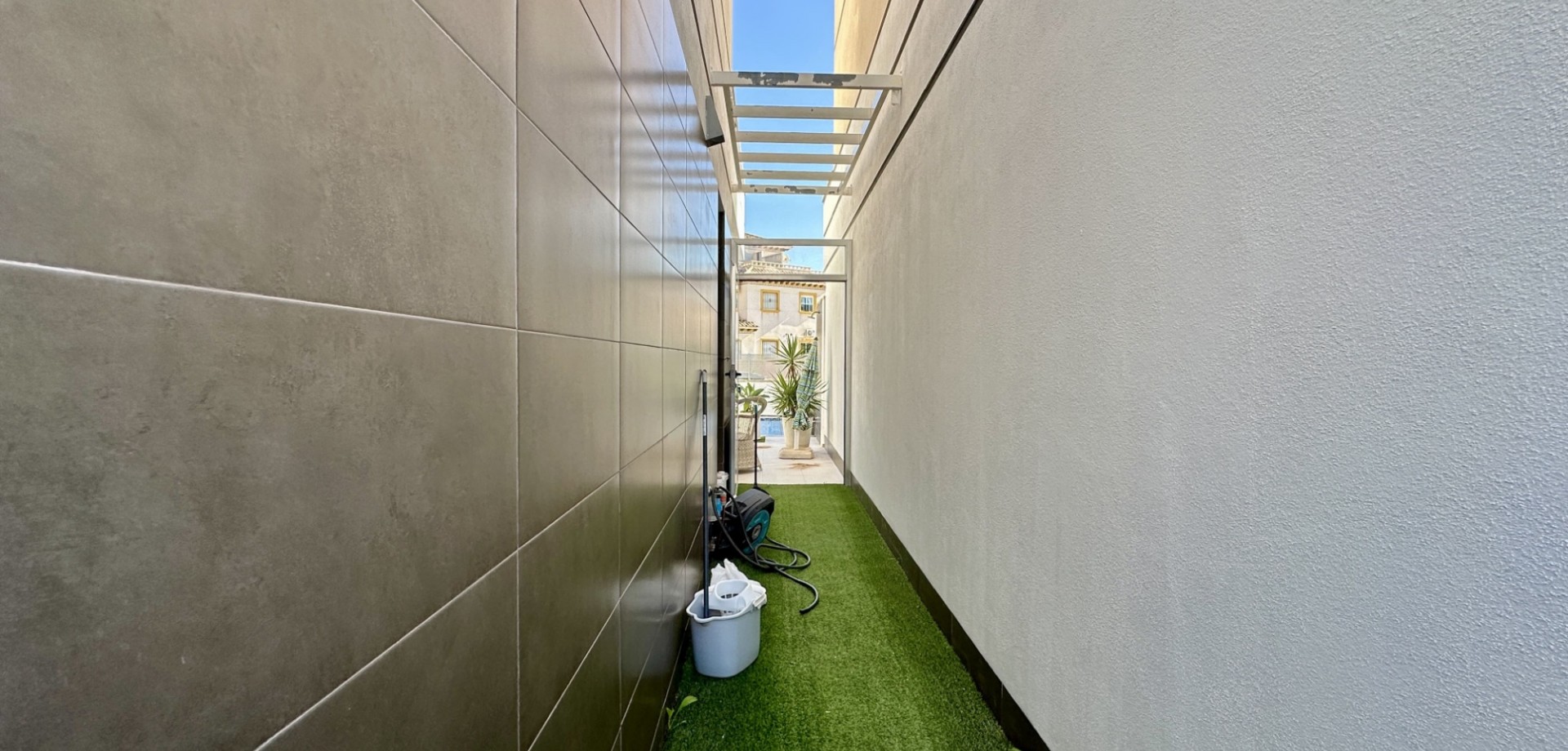 Bathroom in villa for sale in Orihuela Costa