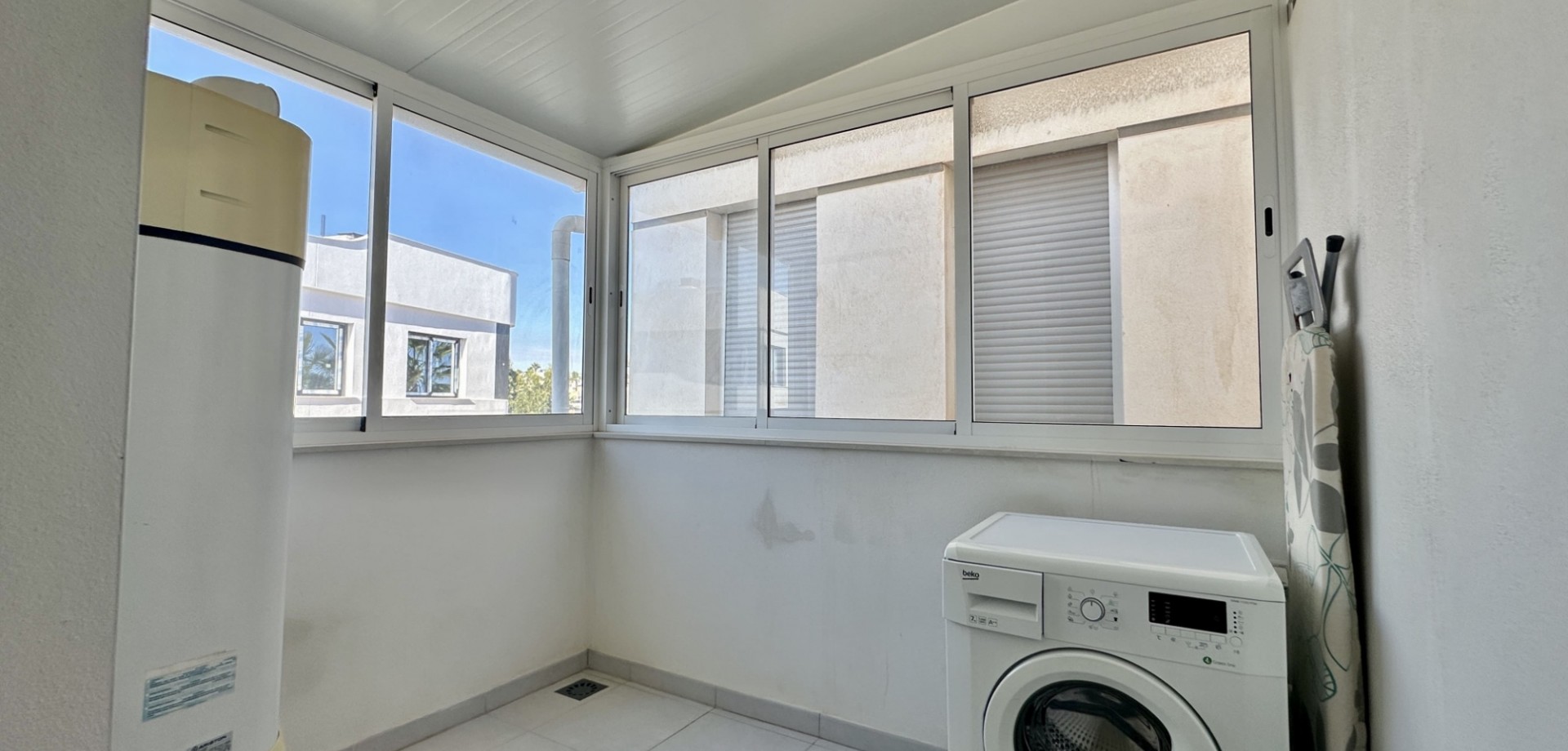 Kitchen in villa for sale in Orihuela Costa