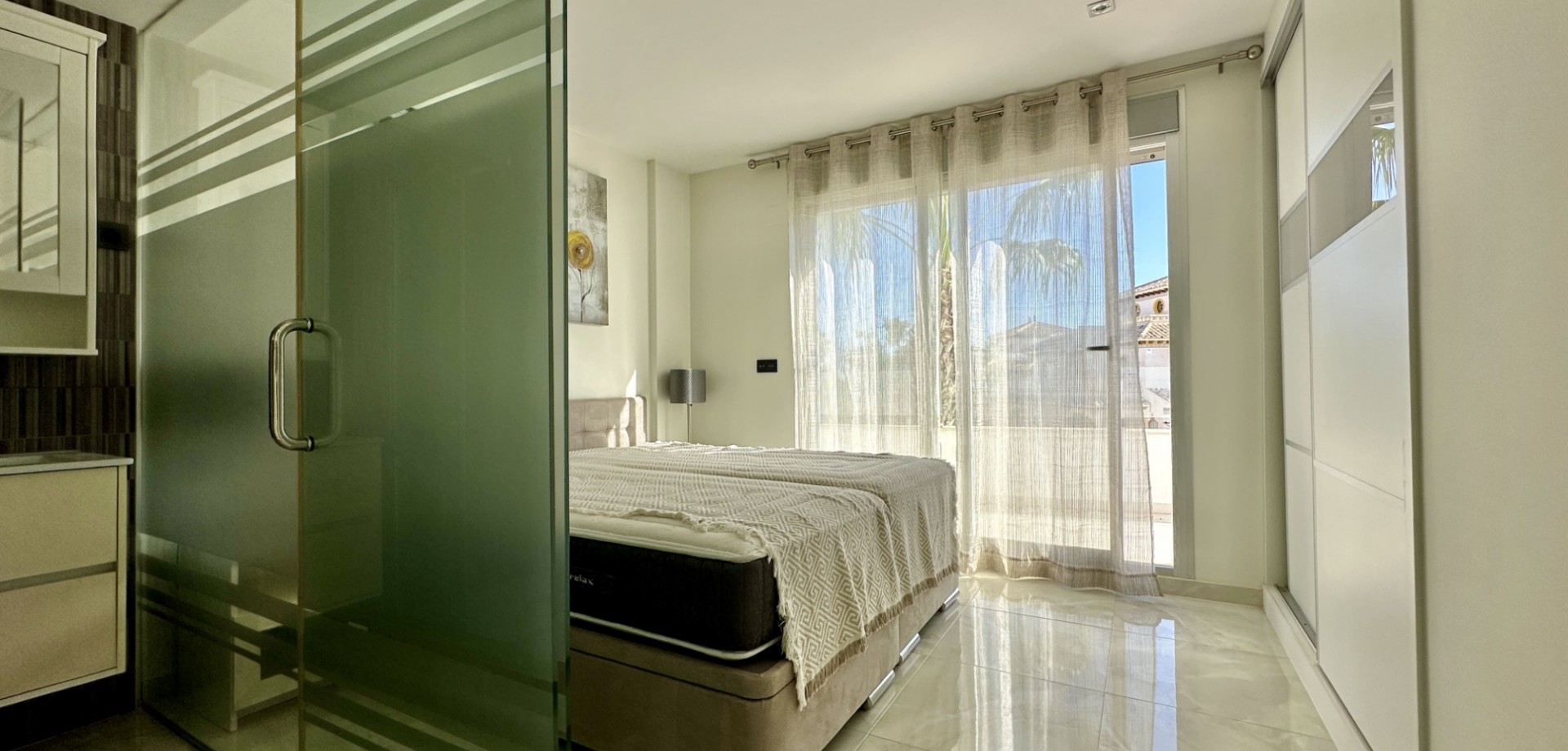 Bathroom in villa for sale in Orihuela Costa