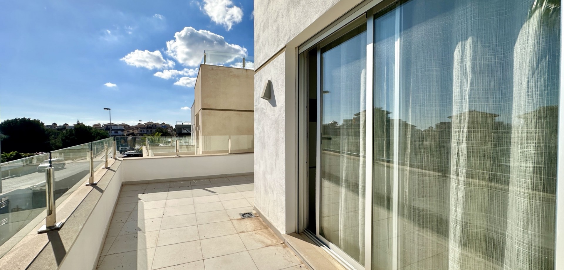 Terrace in villa for sale in Orihuela Costa
