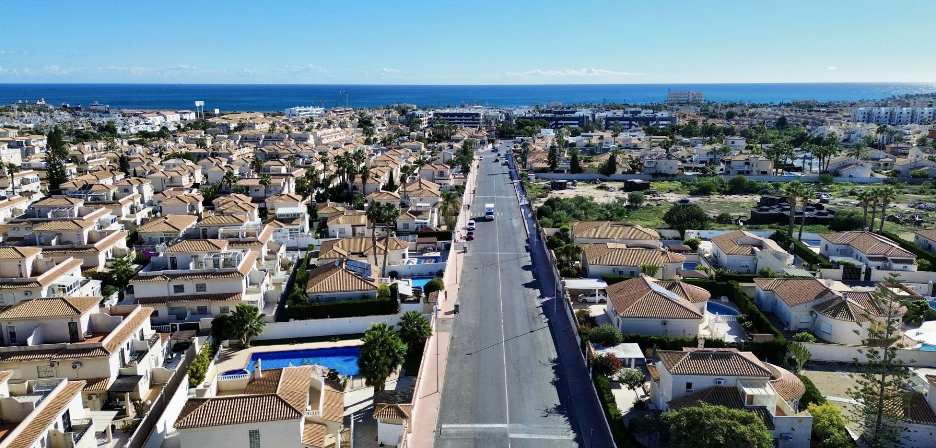 Bedroom in apartment for sale in Orihuela Costa