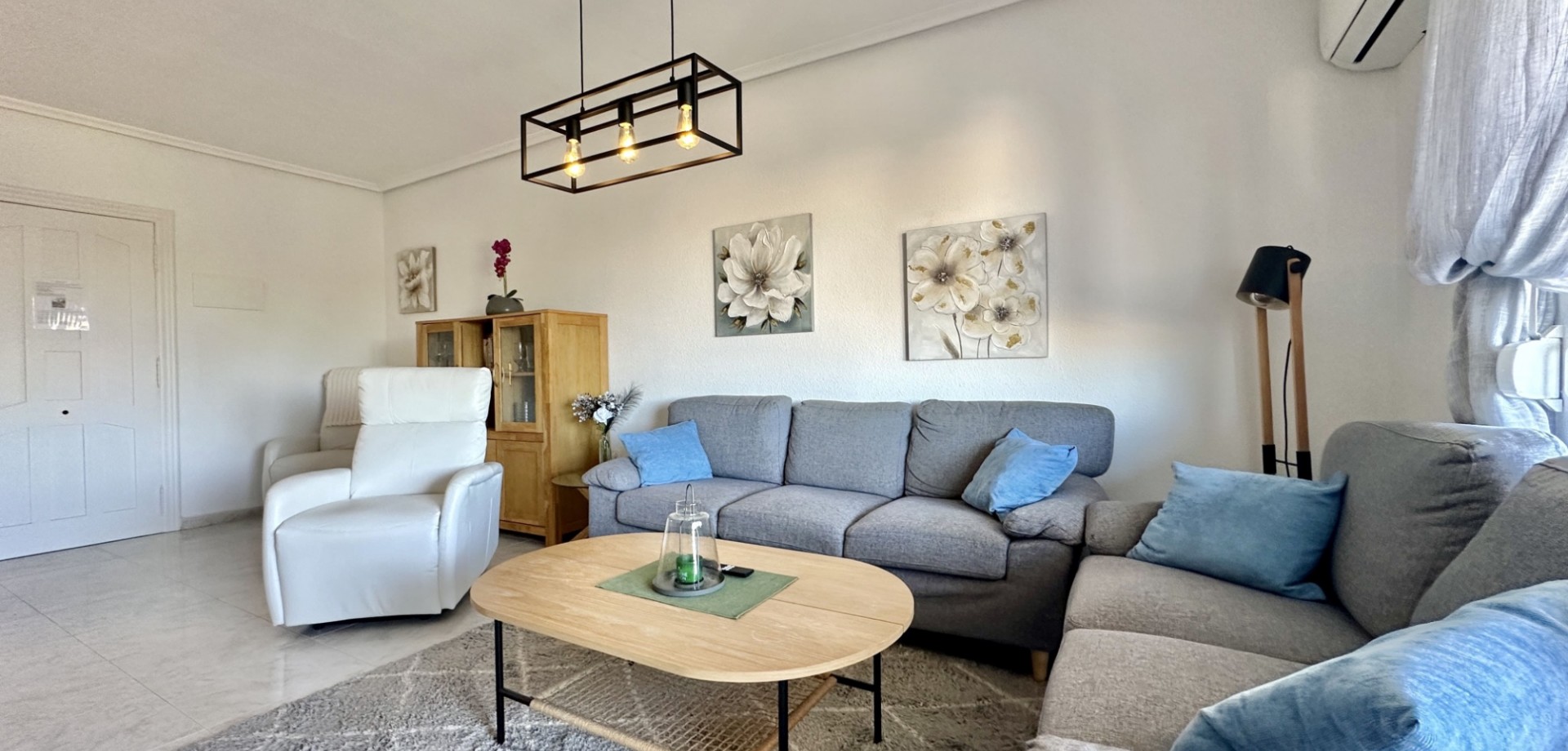 Garden in apartment for sale in Orihuela Costa
