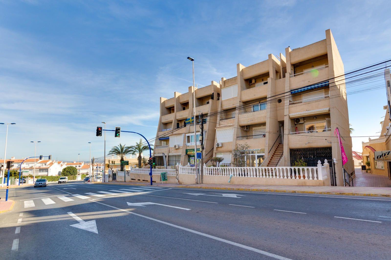 Bedrooms: 1, Bathrooms: 1, Apartment in Torrevieja, Alicante, Spain