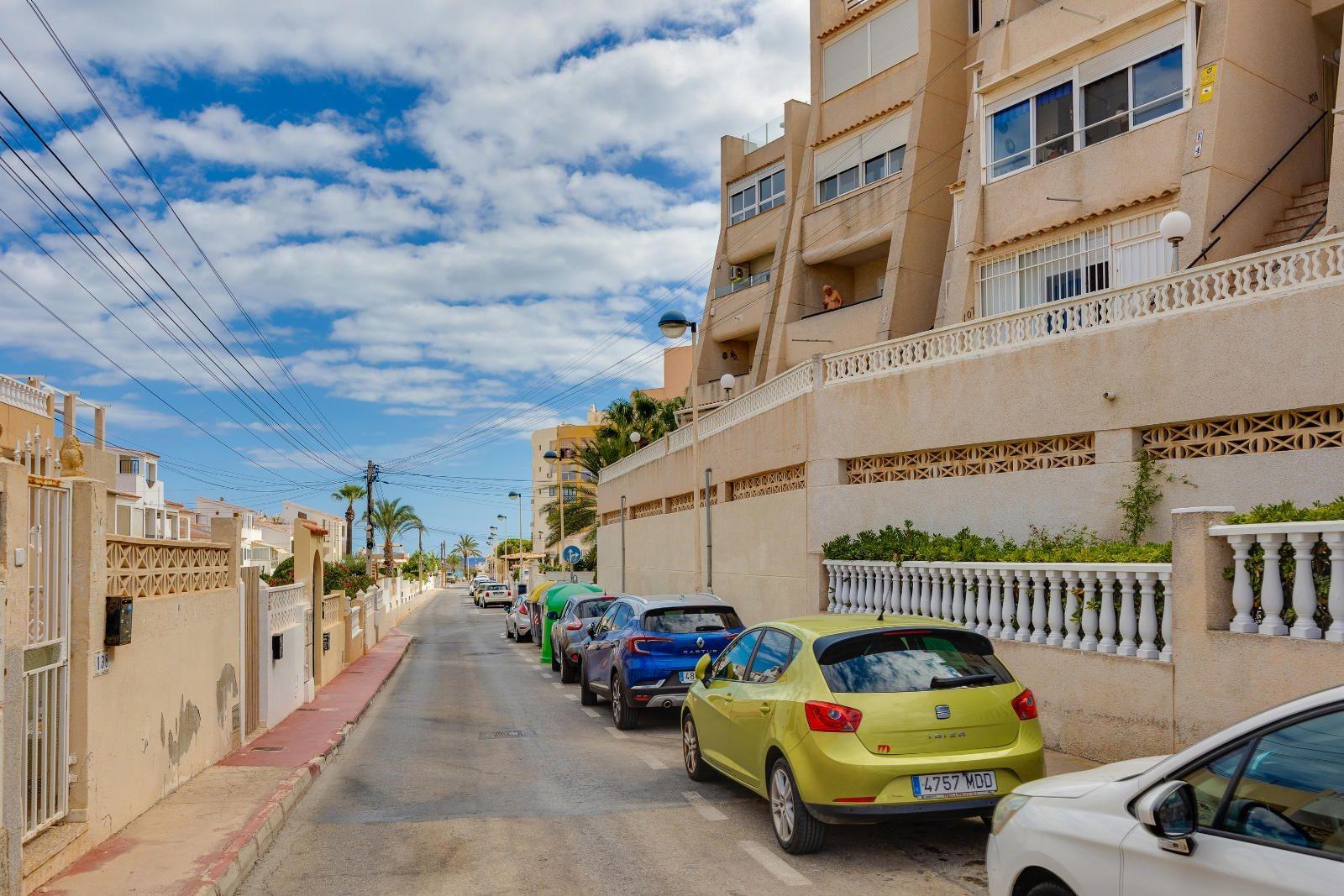 Living room in apartment for sale in Torrevieja