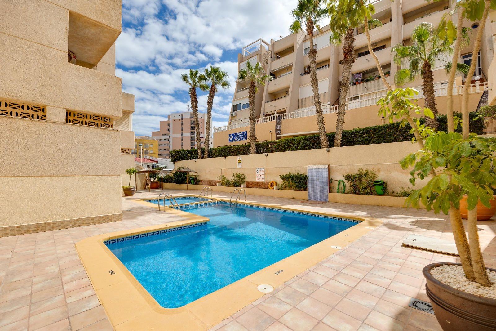 Terrace in apartment for sale in Torrevieja