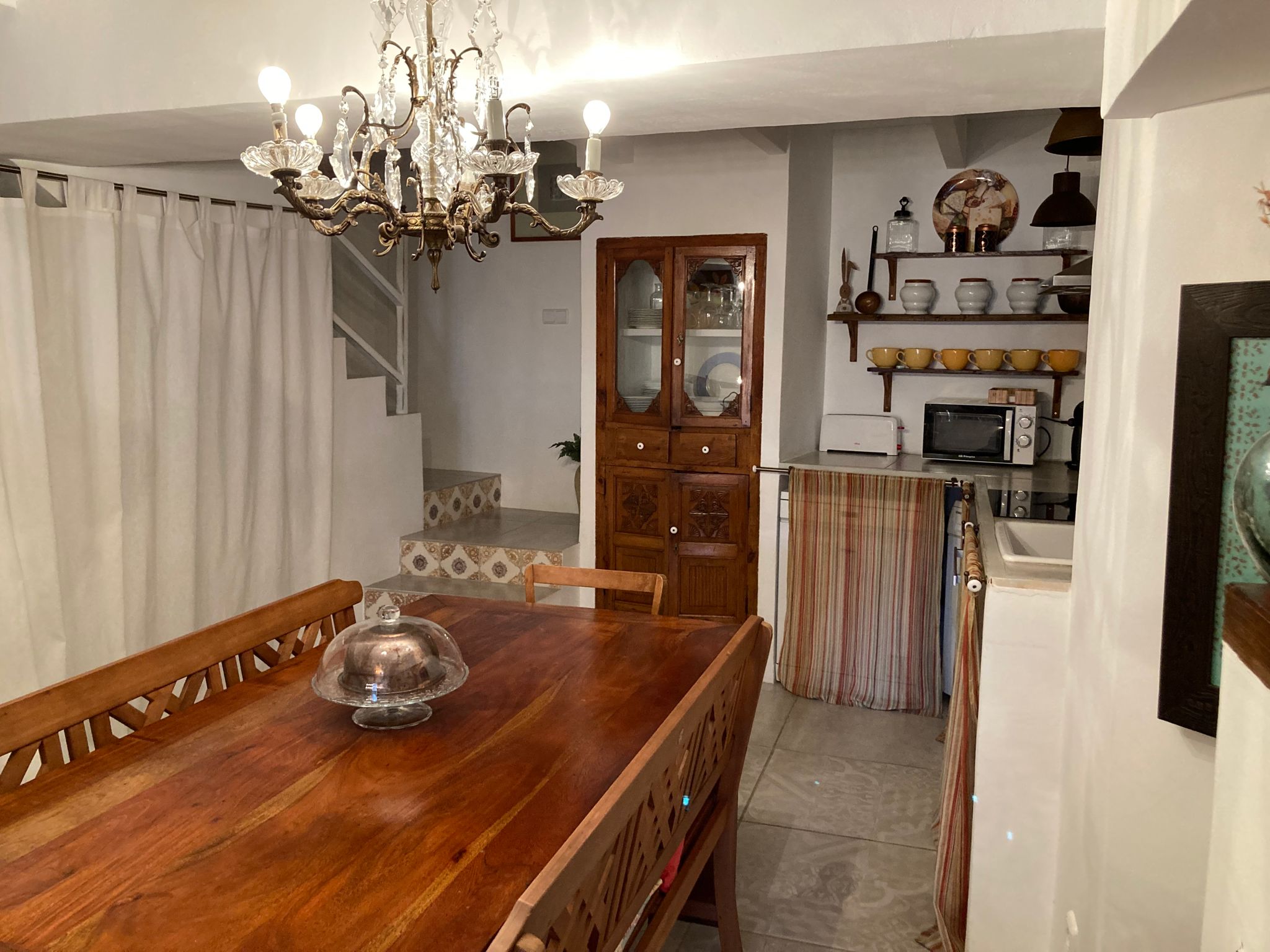 Dining area in villa for sale in Chulilla