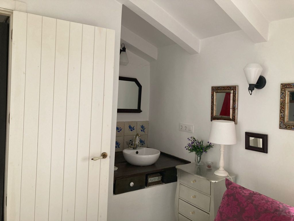 Living room in villa for sale in Chulilla
