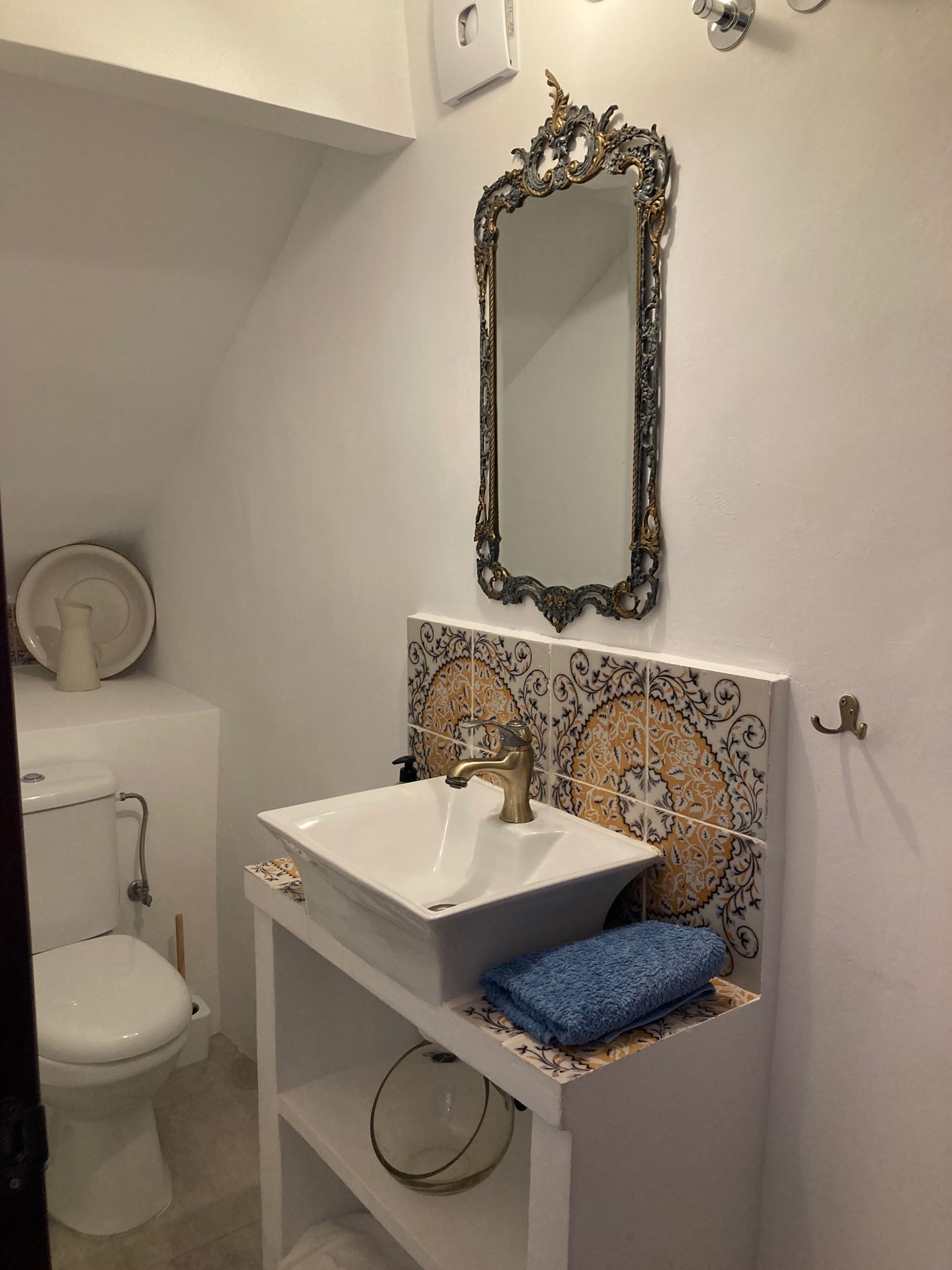 Bedroom in villa for sale in Chulilla