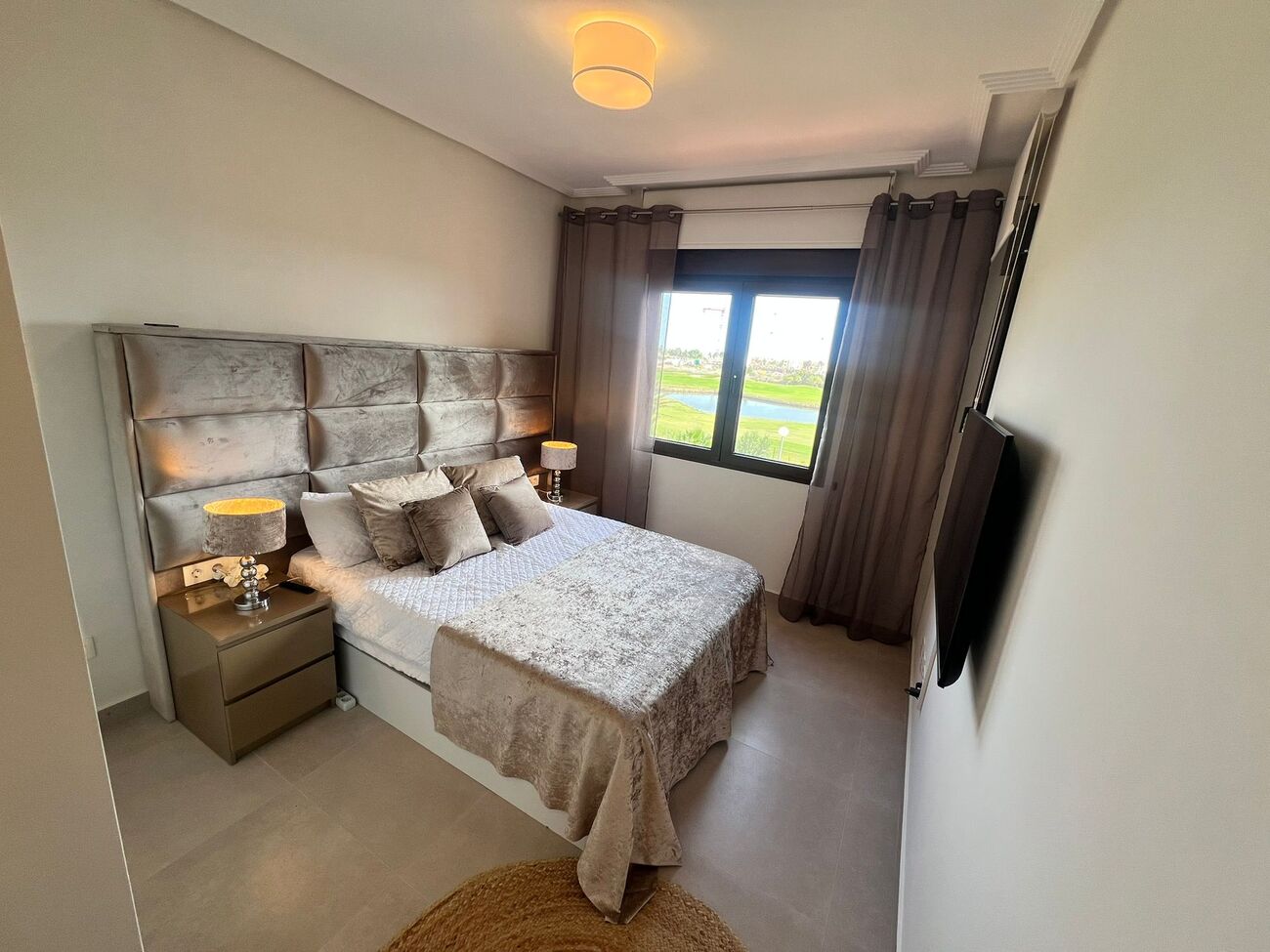 Bedroom in apartment for sale in Los Alcazares
