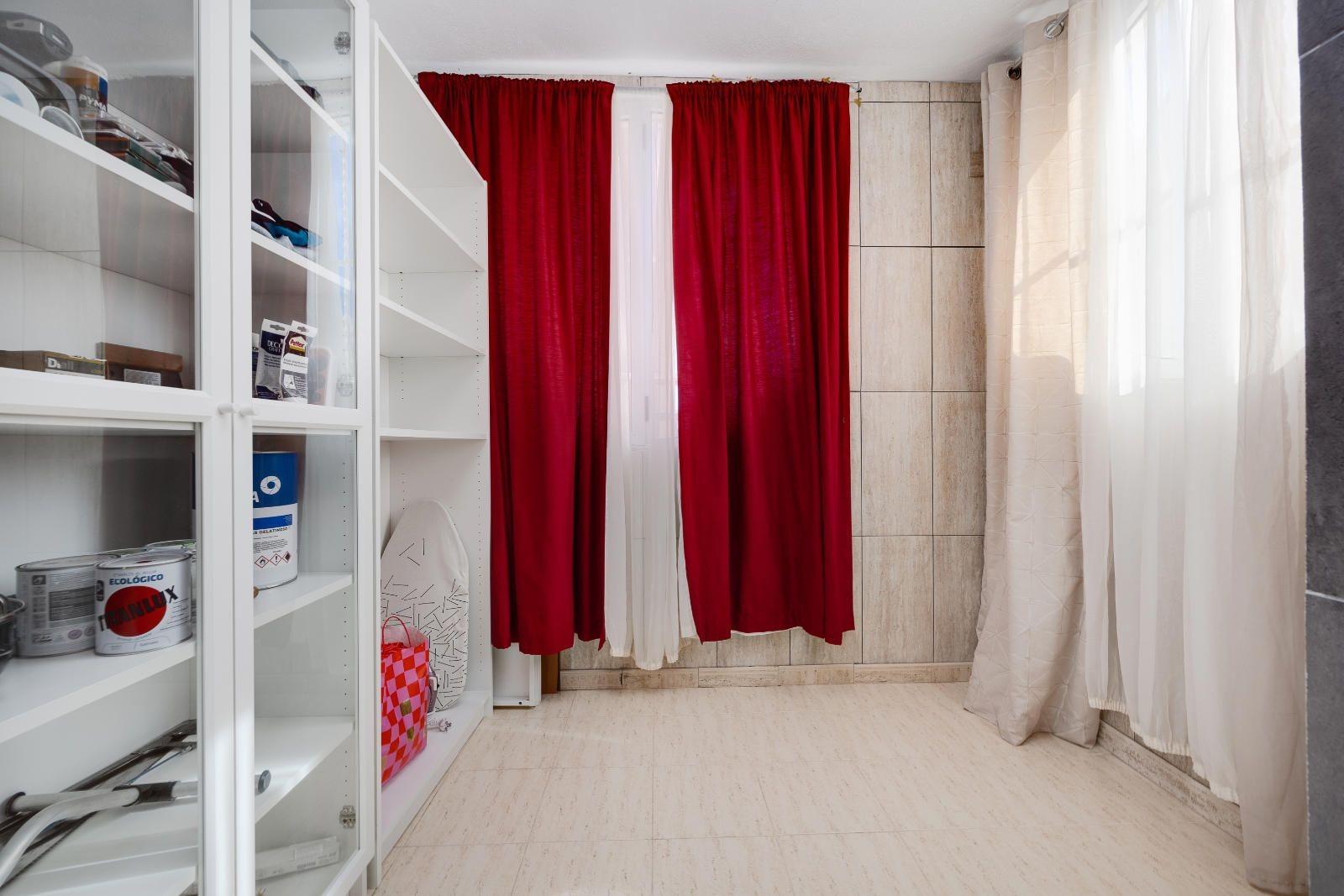 Bathroom in apartment for sale in Torrevieja