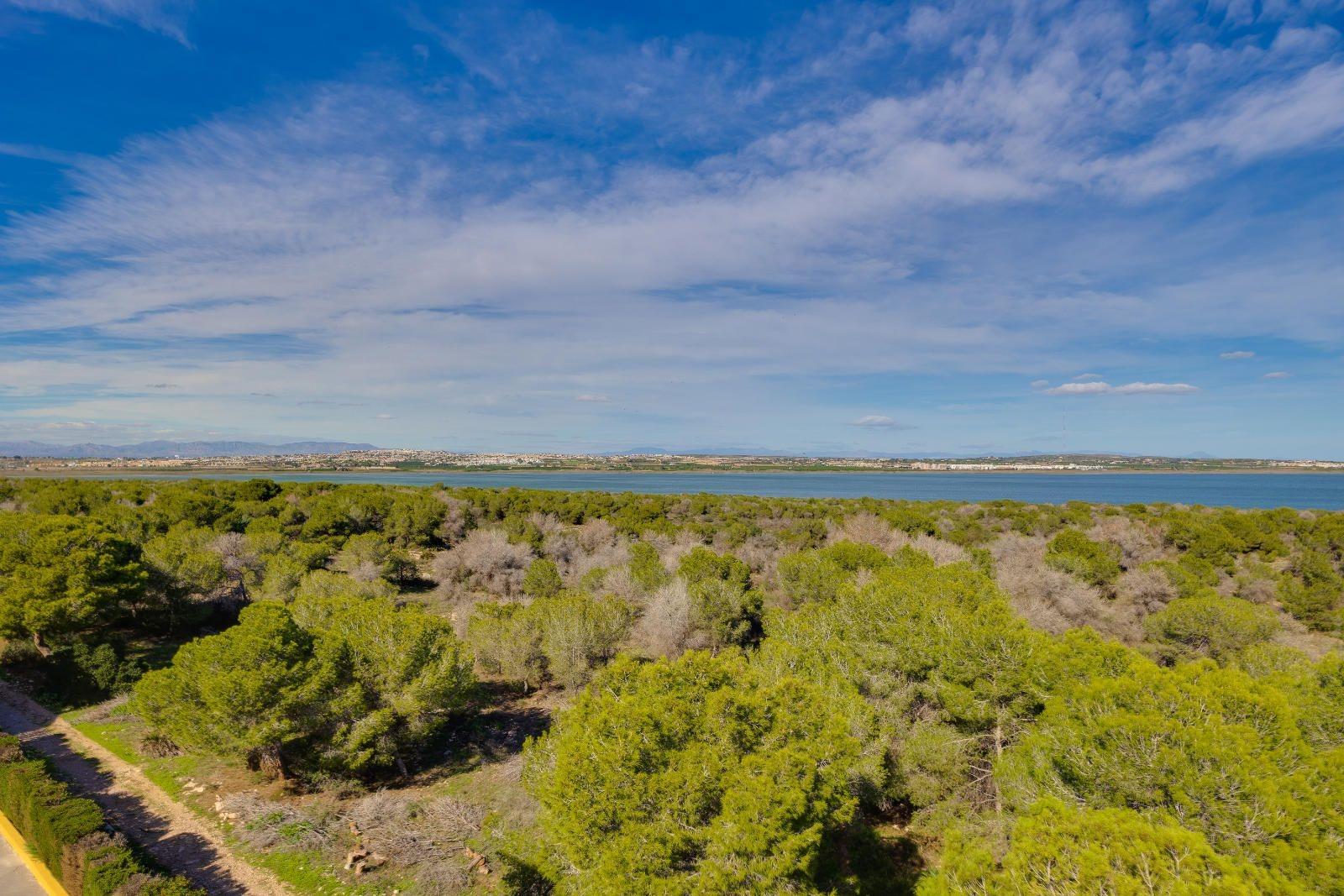 Garden in apartment for sale in Torrevieja