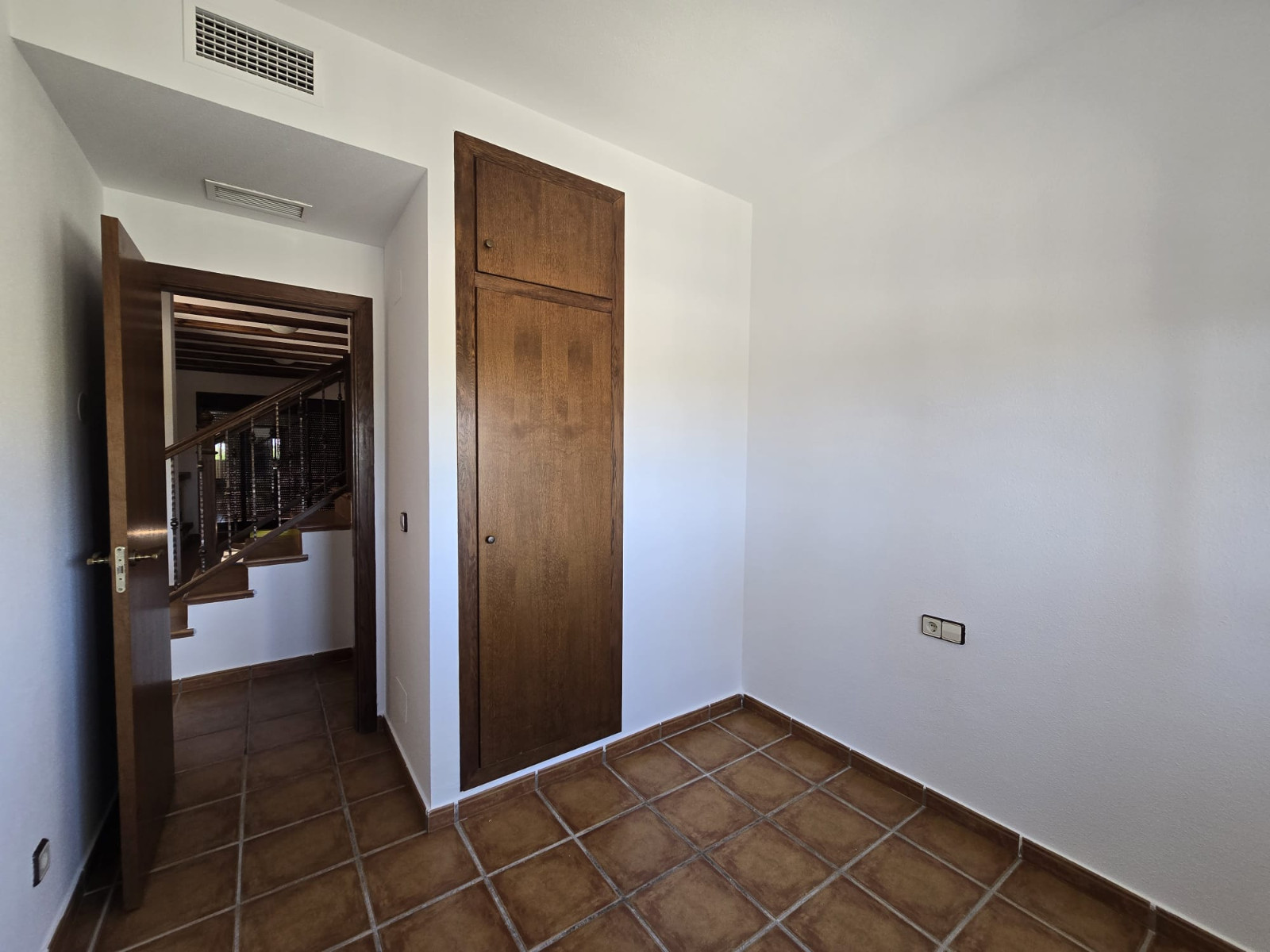 Dining area in duplex for sale in Algorfa