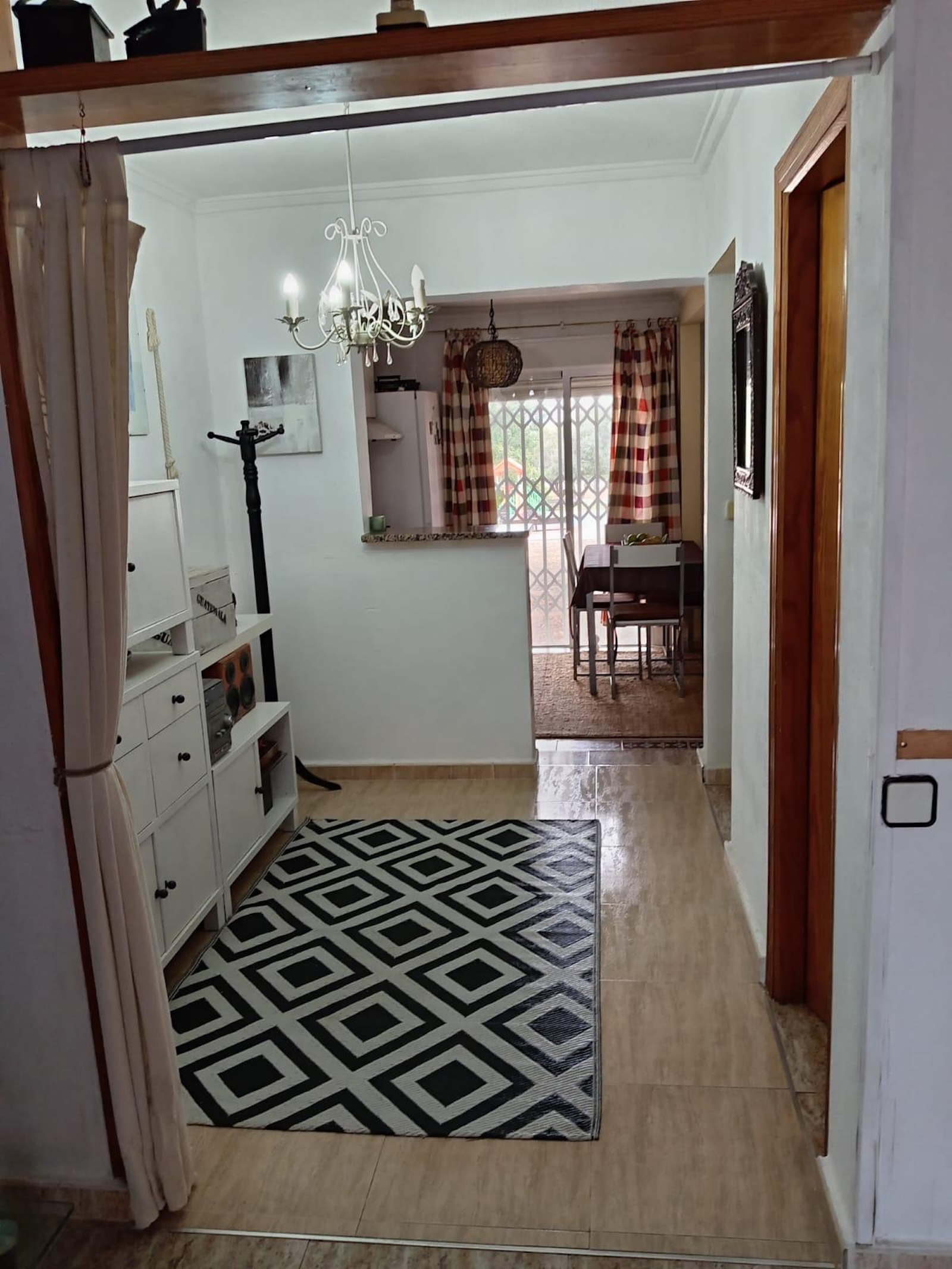 Two-storey townhouse located in the Los Altos de Torrevieja residential area