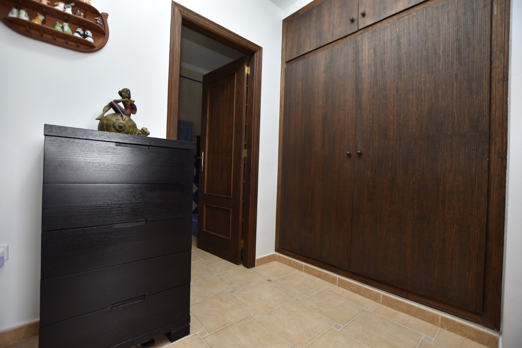 Master bedroom in villa for sale in Algorfa