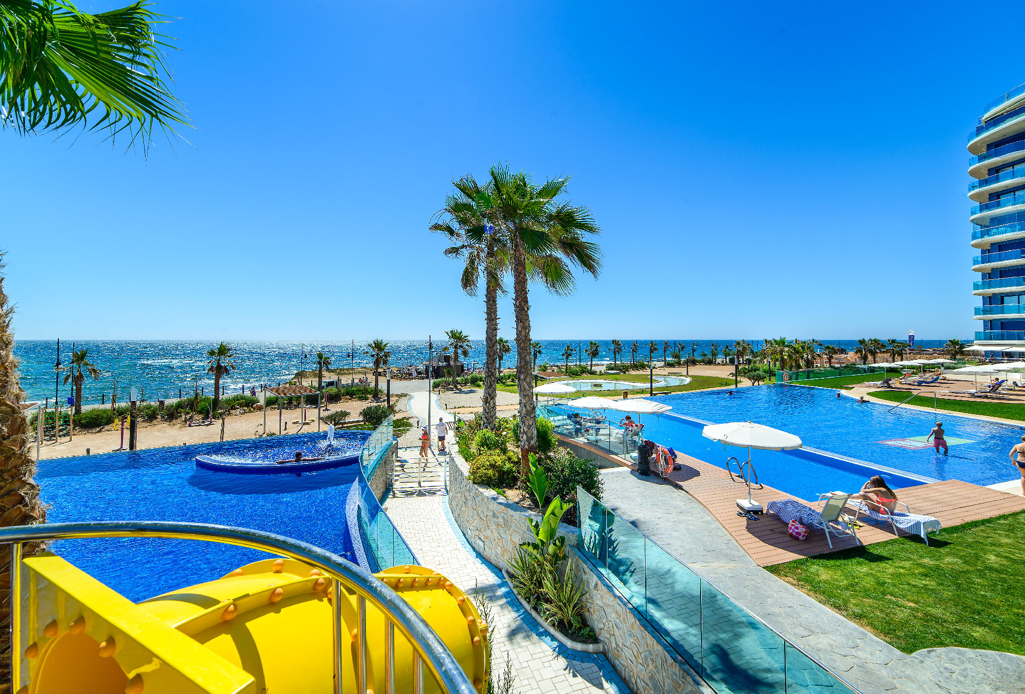 Terrace in penthouse for sale in Torrevieja