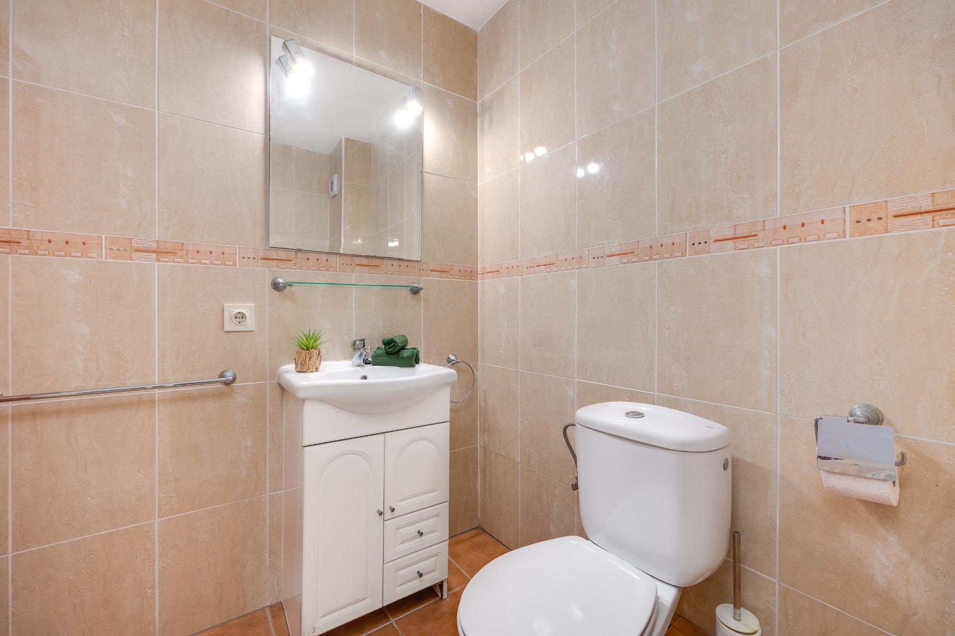 Master bedroom in apartment for sale in Torrevieja