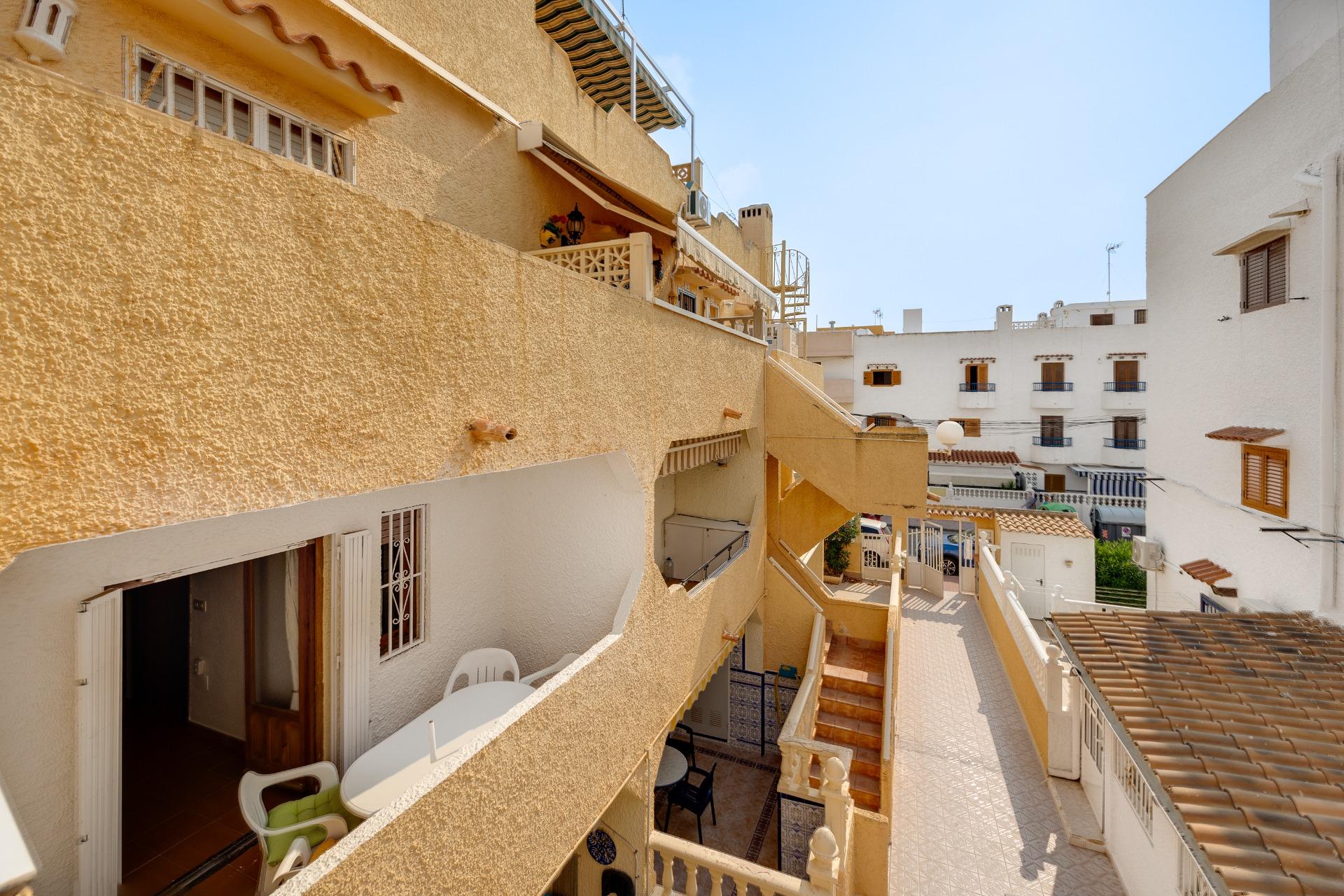 Garden in apartment for sale in Torrevieja