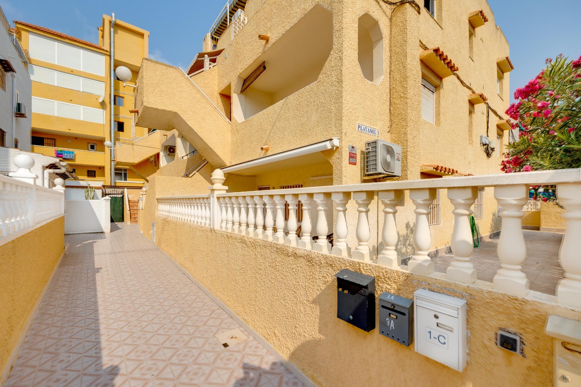Dining area in apartment for sale in Torrevieja