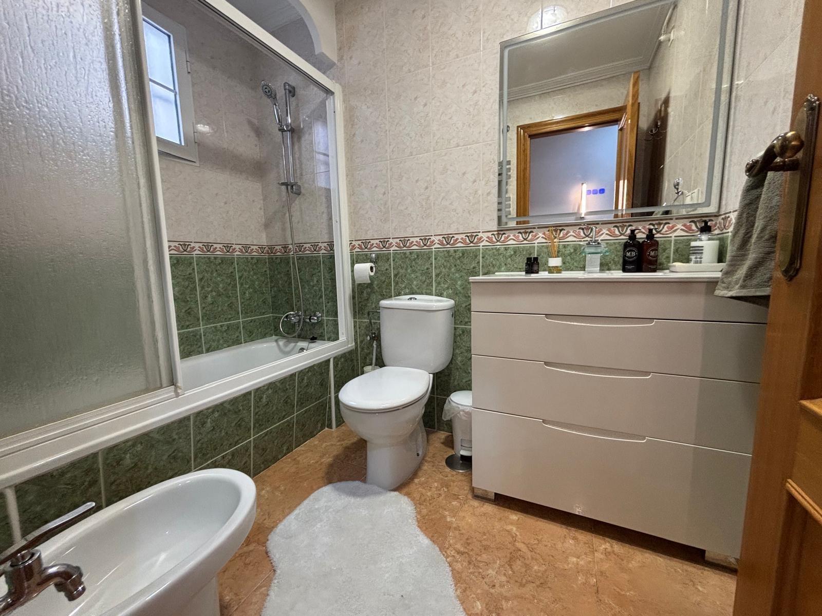 Master bedroom in apartment for sale in Torrevieja