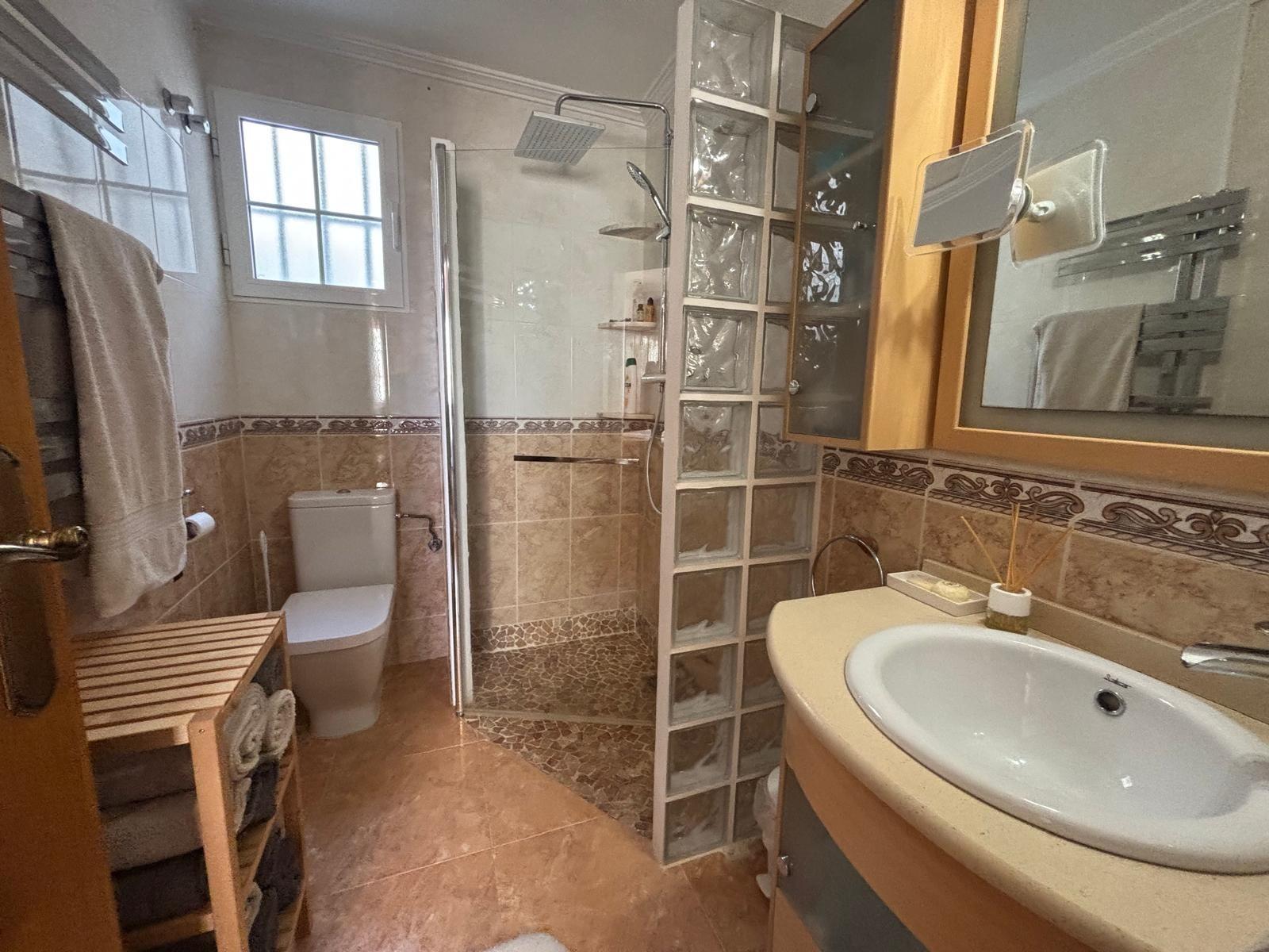 Master bedroom in apartment for sale in Torrevieja