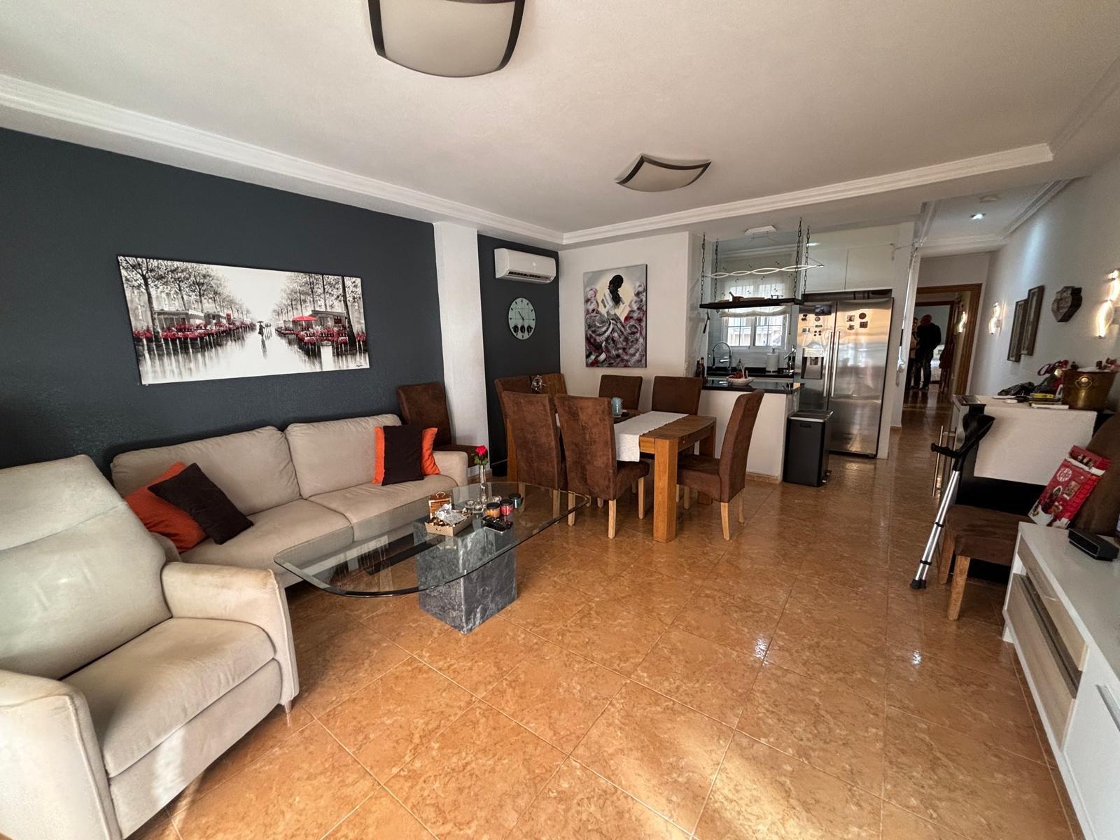 Terrace in apartment for sale in Torrevieja