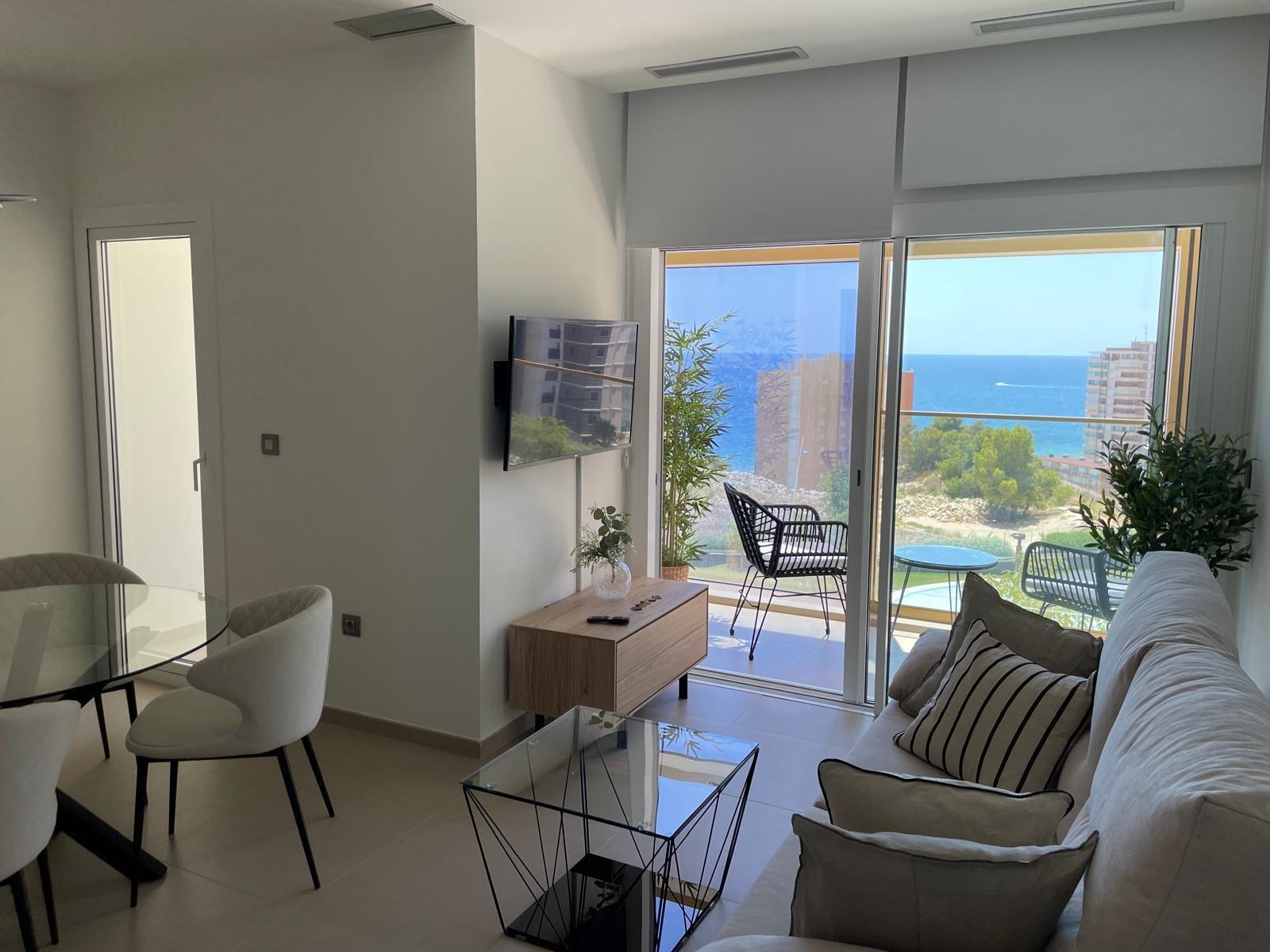 Bedroom in apartment for sale in Benidorm