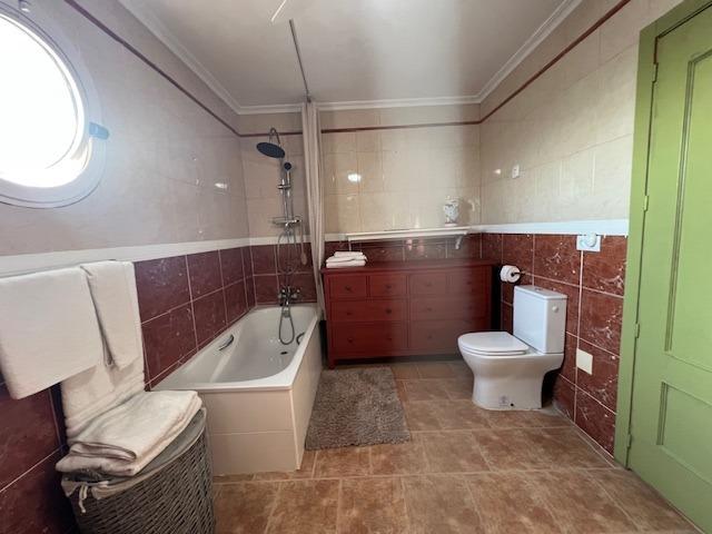 Bedroom in finca for sale in Dolores