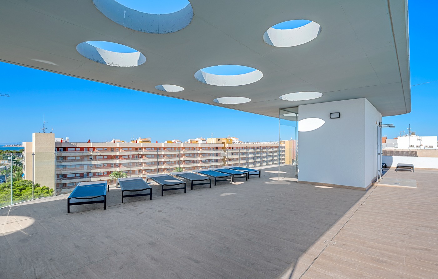 Garden in apartment for sale in Orihuela Costa