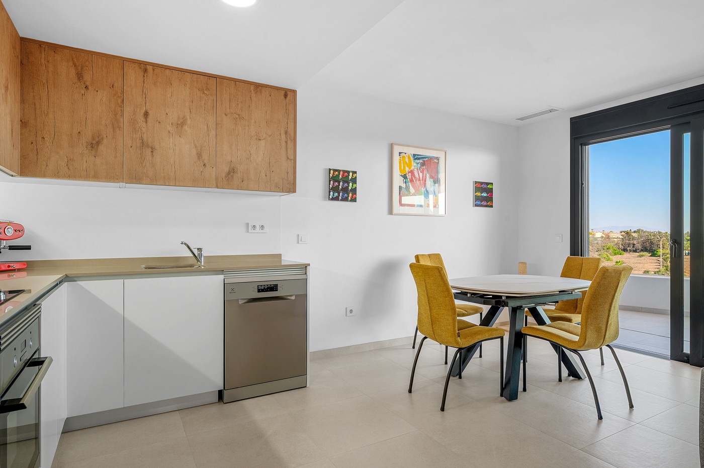 This stunning apartment, built in 2024, offers breathtaking views of the sea and the harbour of Torr