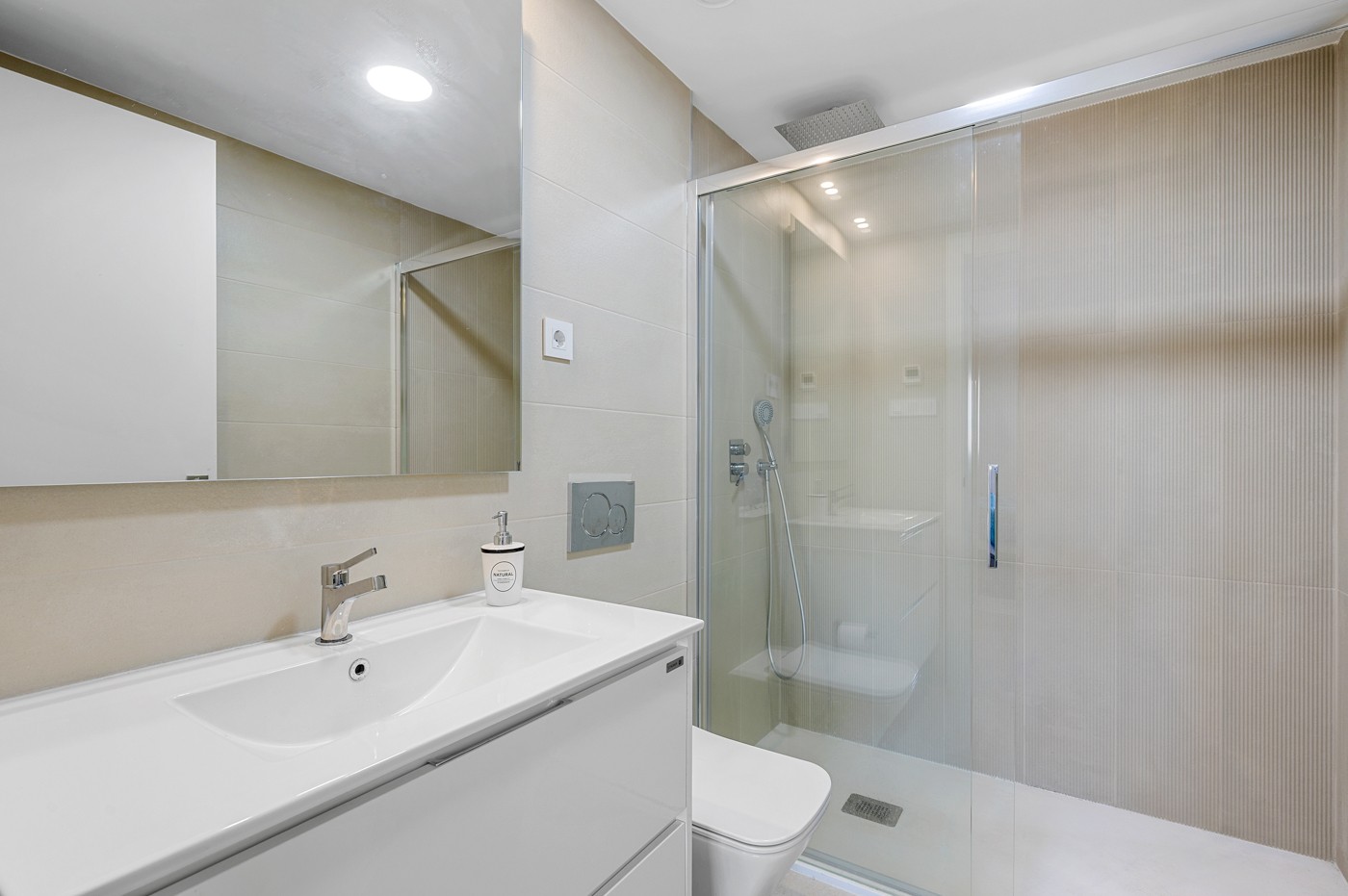 Garden in apartment for sale in Orihuela Costa