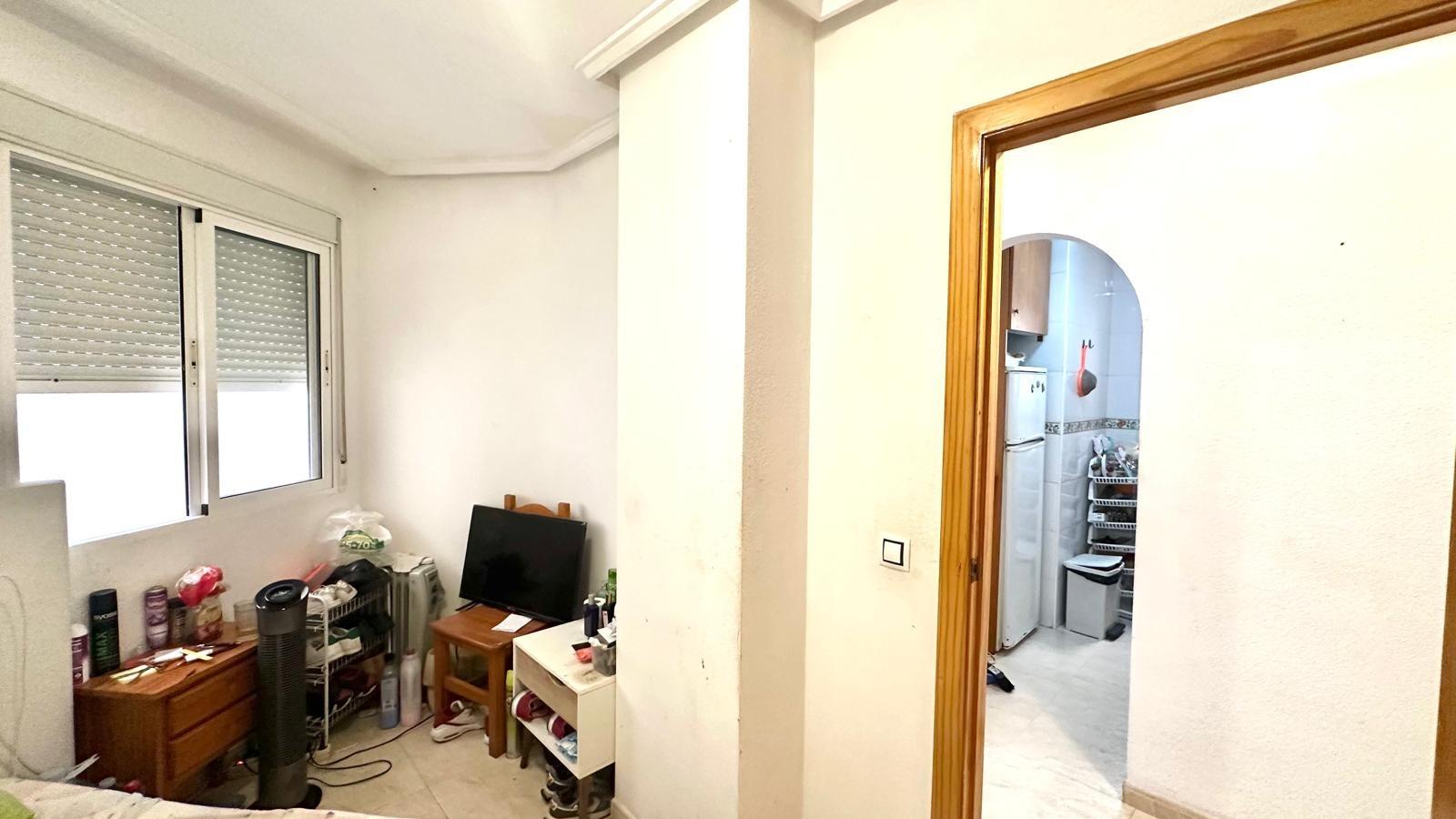 Kitchen in apartment for sale in Torrevieja