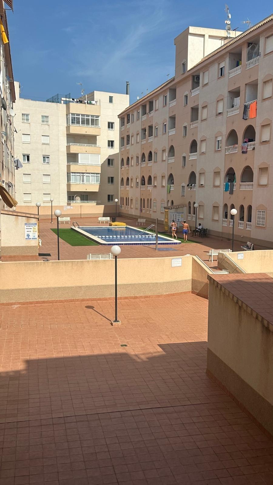 Kitchen in apartment for sale in Torrevieja
