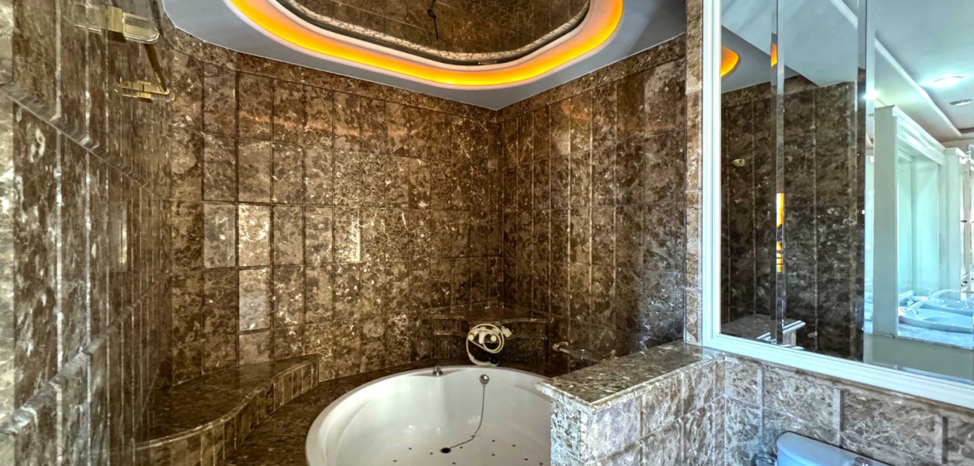 Bathroom in duplex for sale in San Pedro del Pinatar