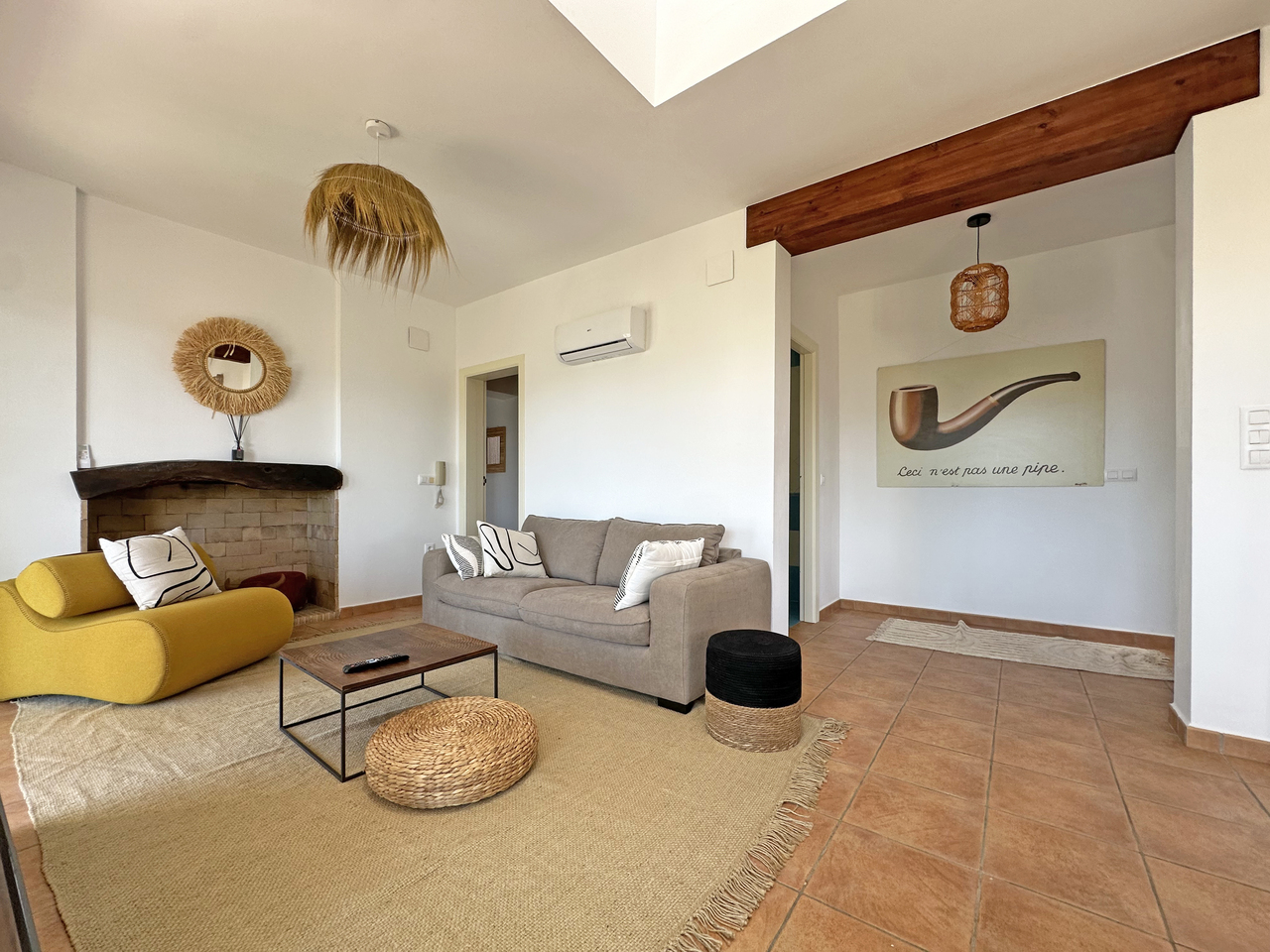 Dining area in villa for sale in Jalón