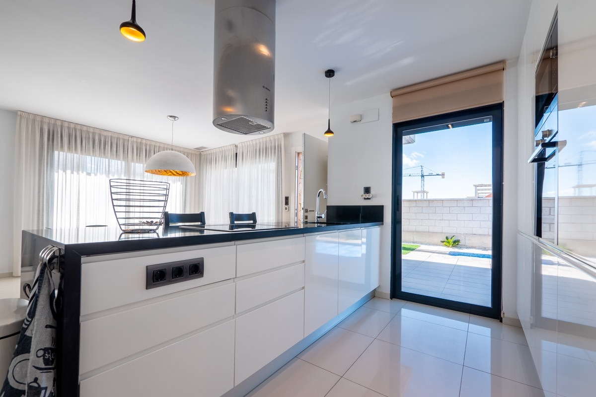 Terrace in villa for sale in Ciudad Quesada