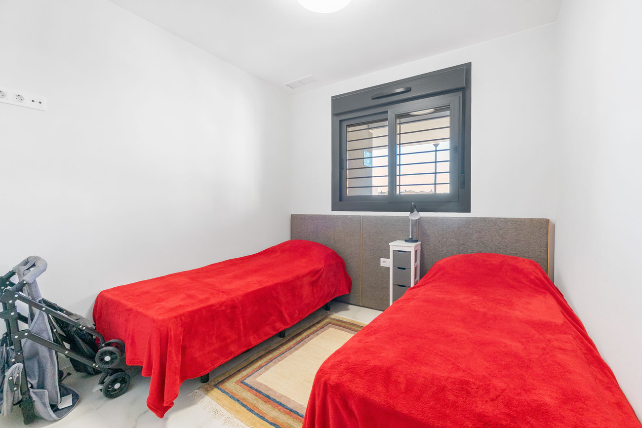 Bathroom in apartment for sale in Playa Flamenca
