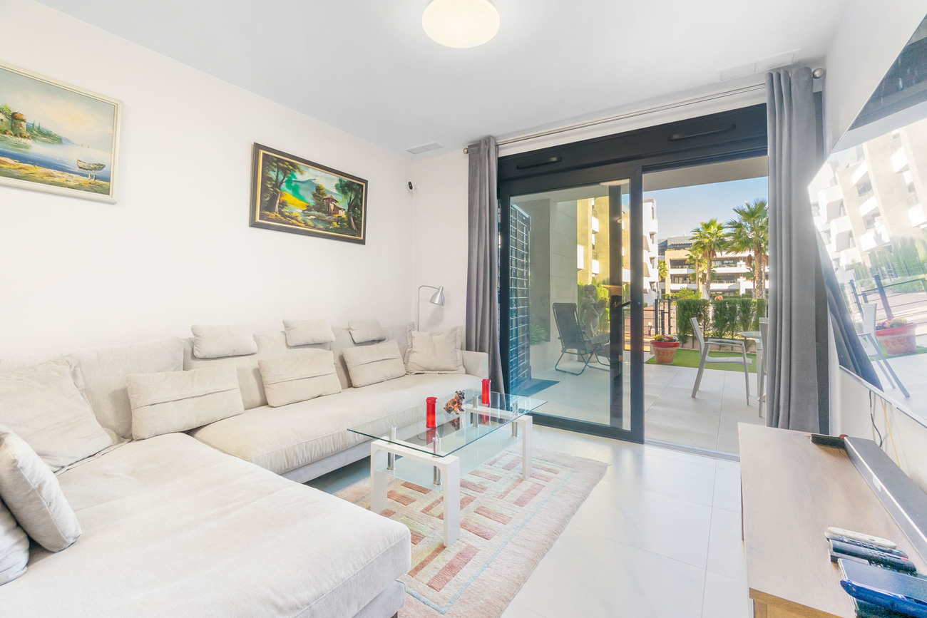 Garden in apartment for sale in Playa Flamenca