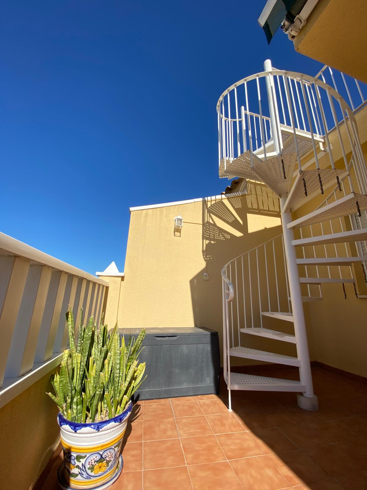 Garden in penthouse for sale in Rafal
