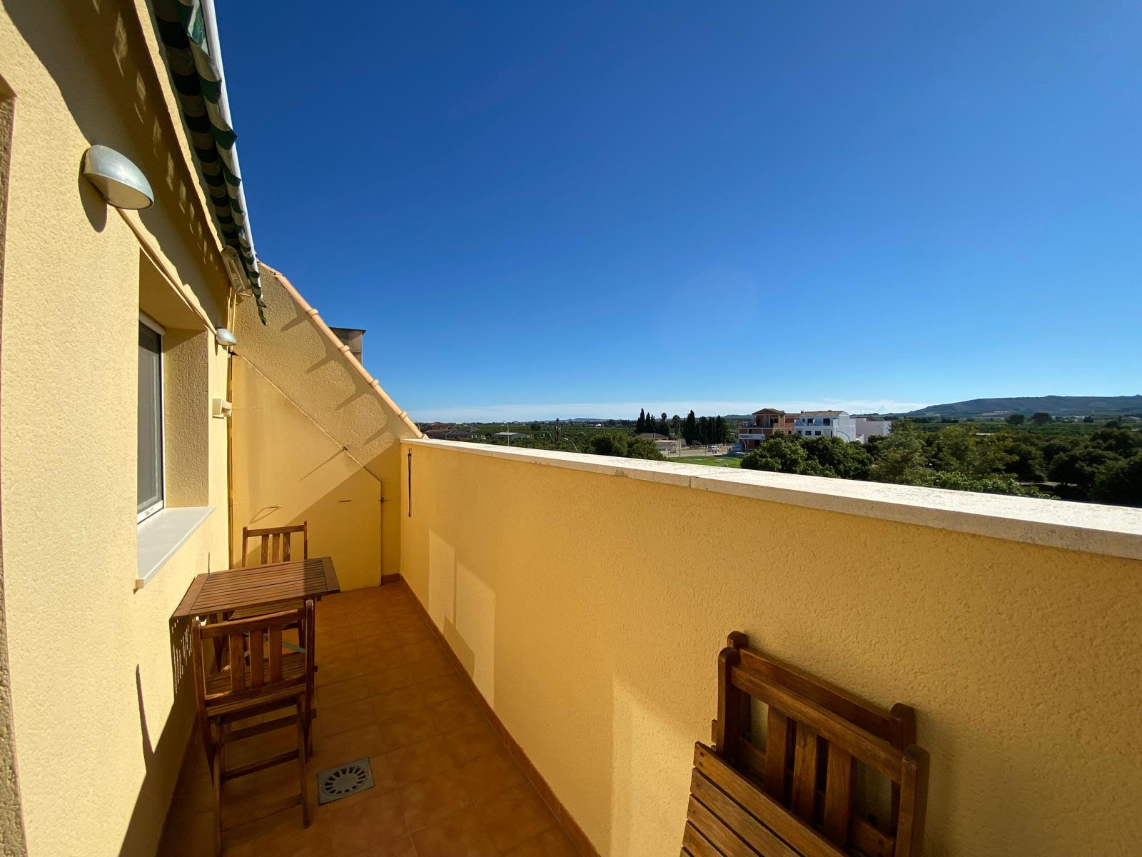 Dining area in penthouse for sale in Rafal