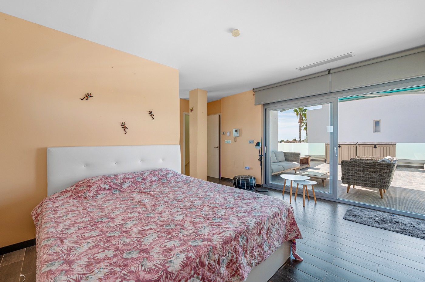 Dining area in villa for sale in Benijofar
