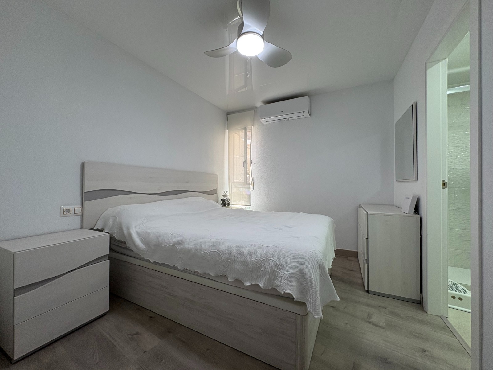 Terrace in apartment for sale in Torrevieja