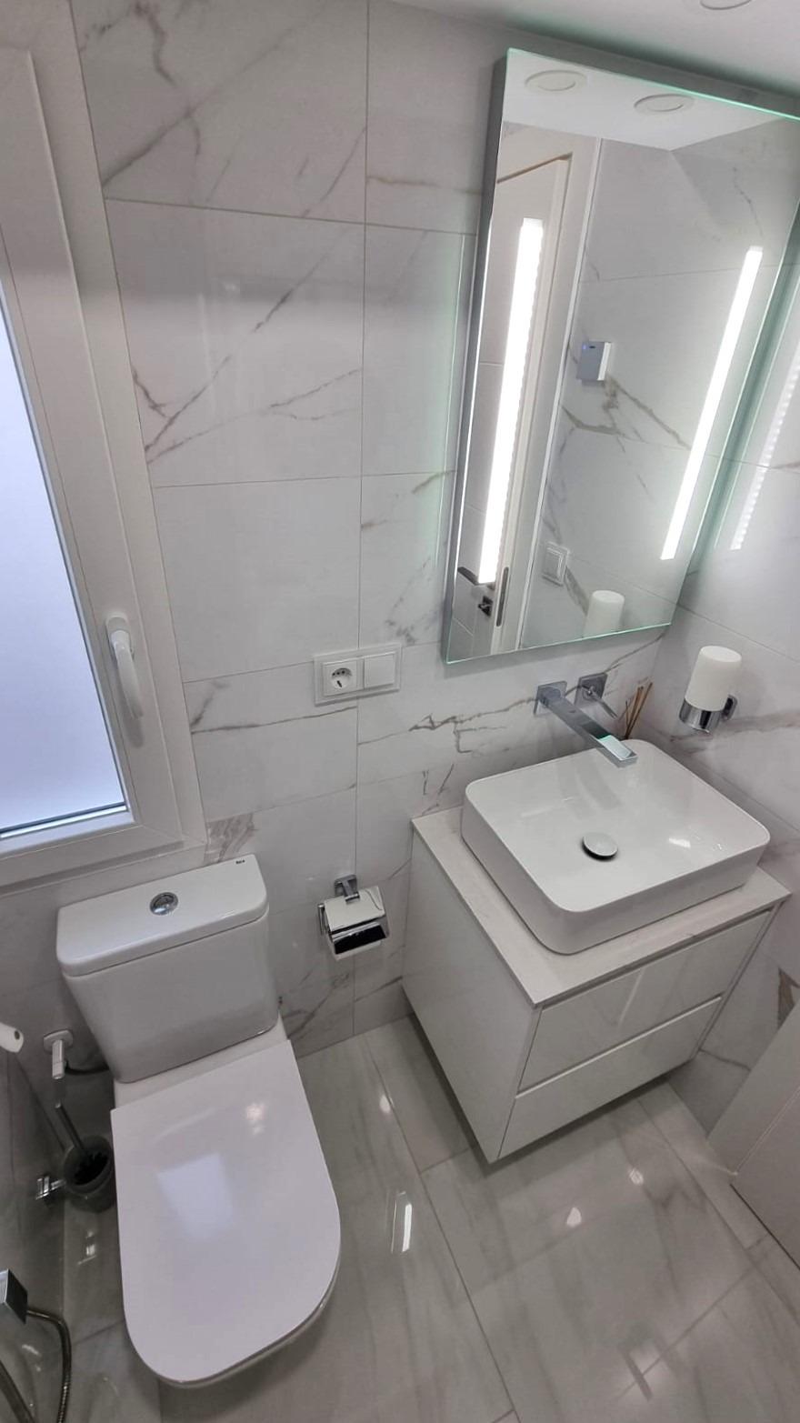 Master bedroom in apartment for sale in Torrevieja